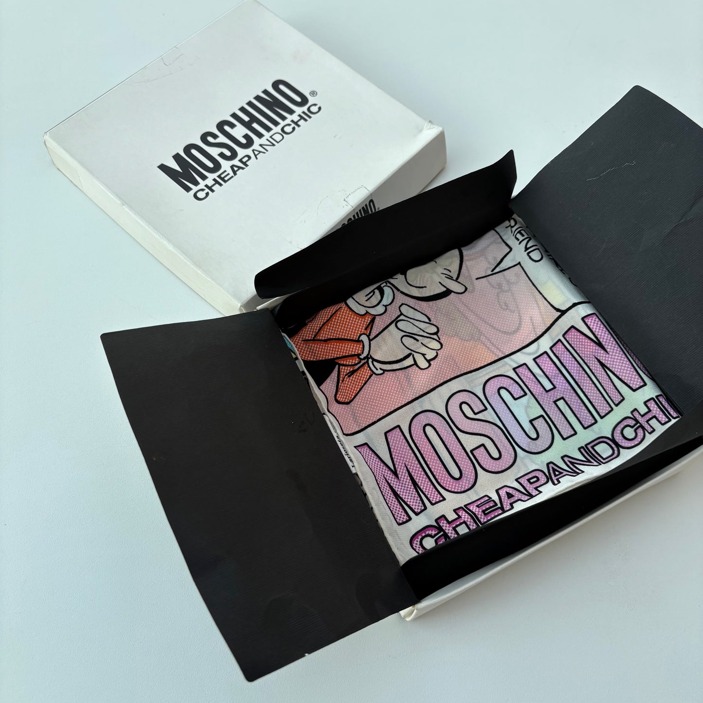 Foulard Moschino -Olivia pretty woman
