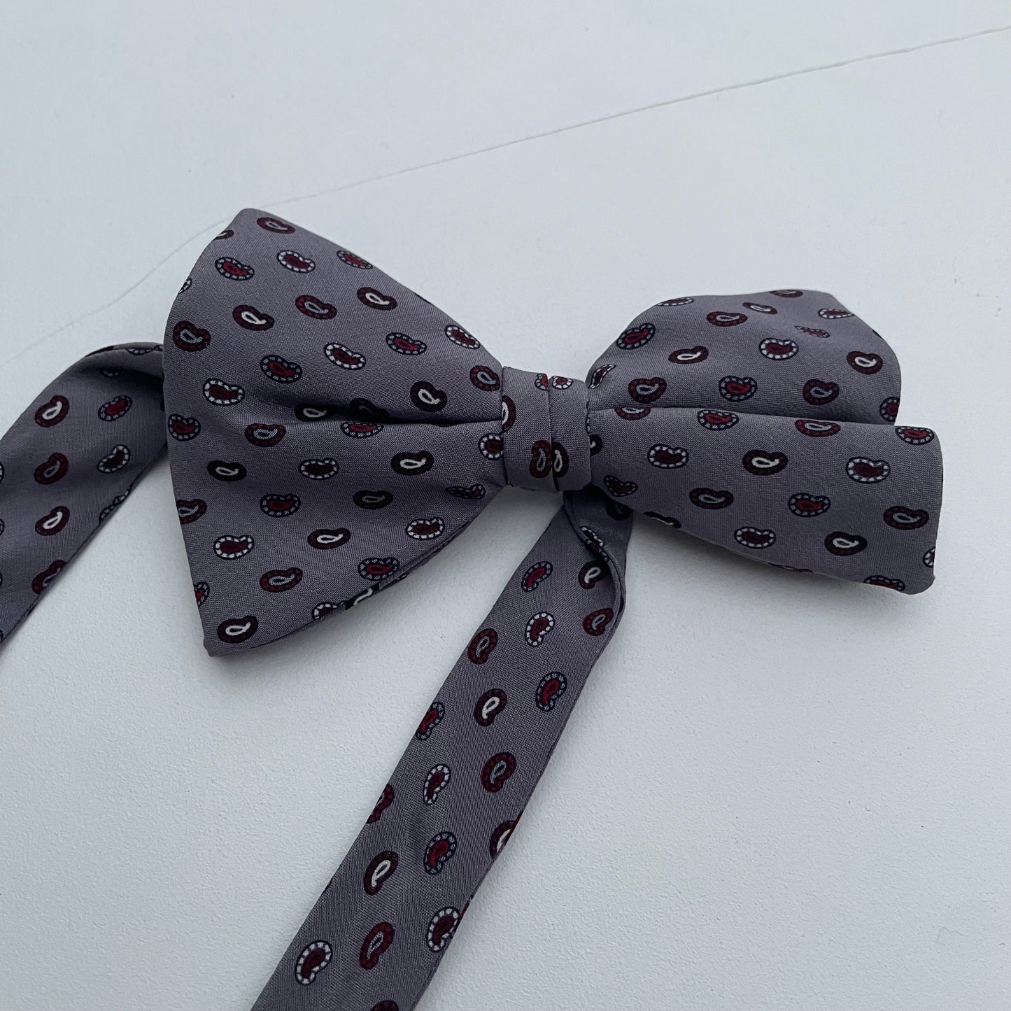 Papillon fantasia paisley grigio