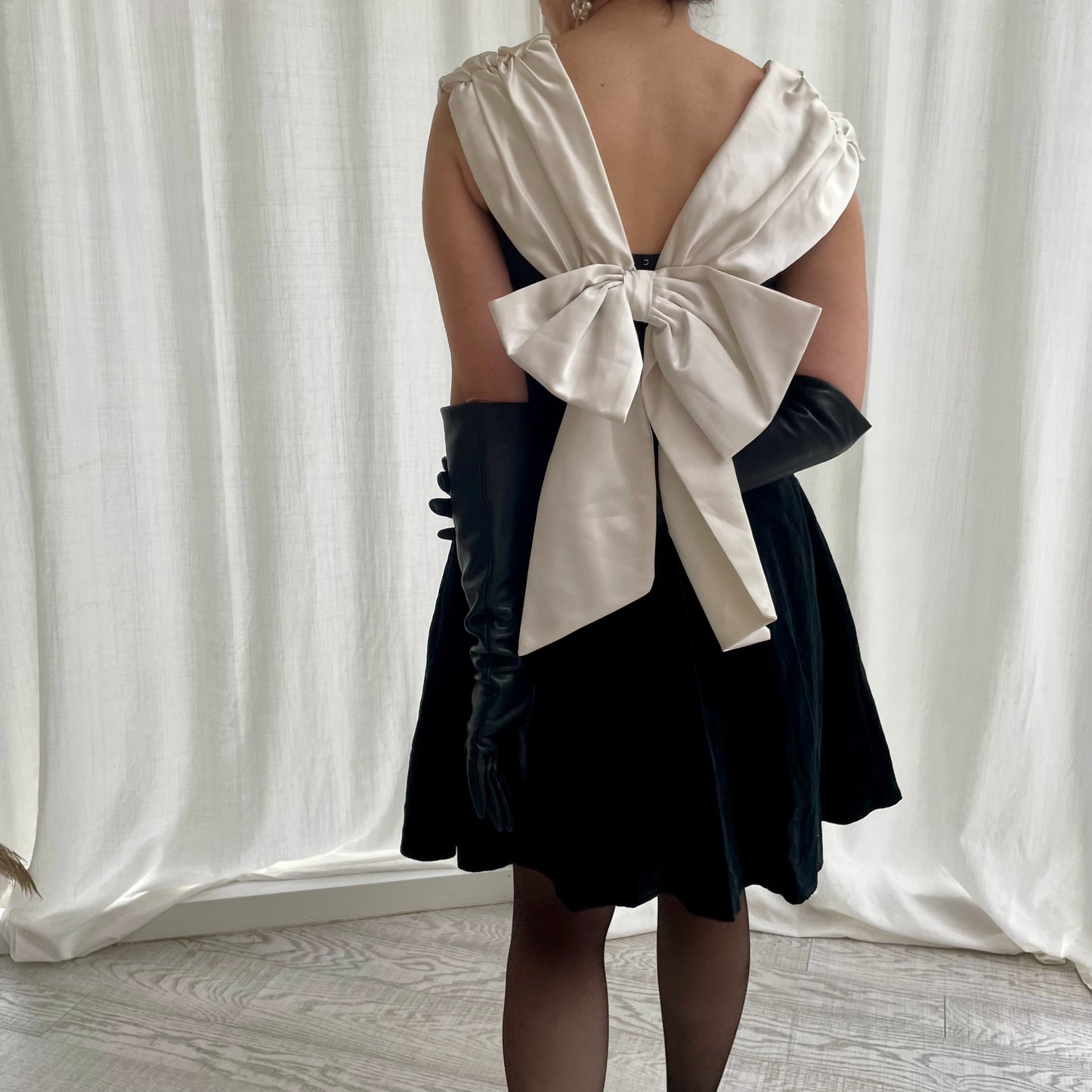 Robe Revenge avec nœud