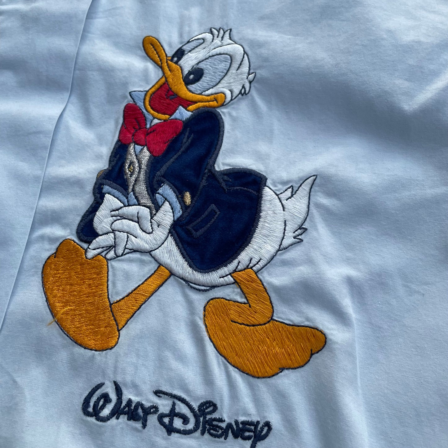Donald Duck in love shirt