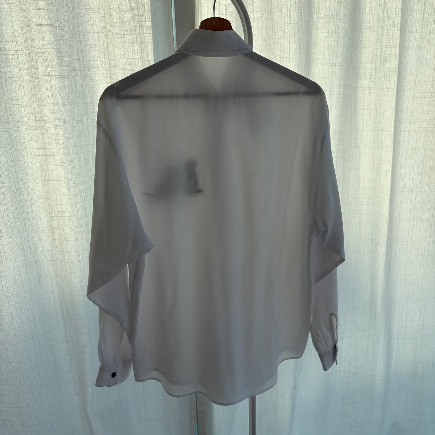 Dalmata shirt con bottoncini neri
