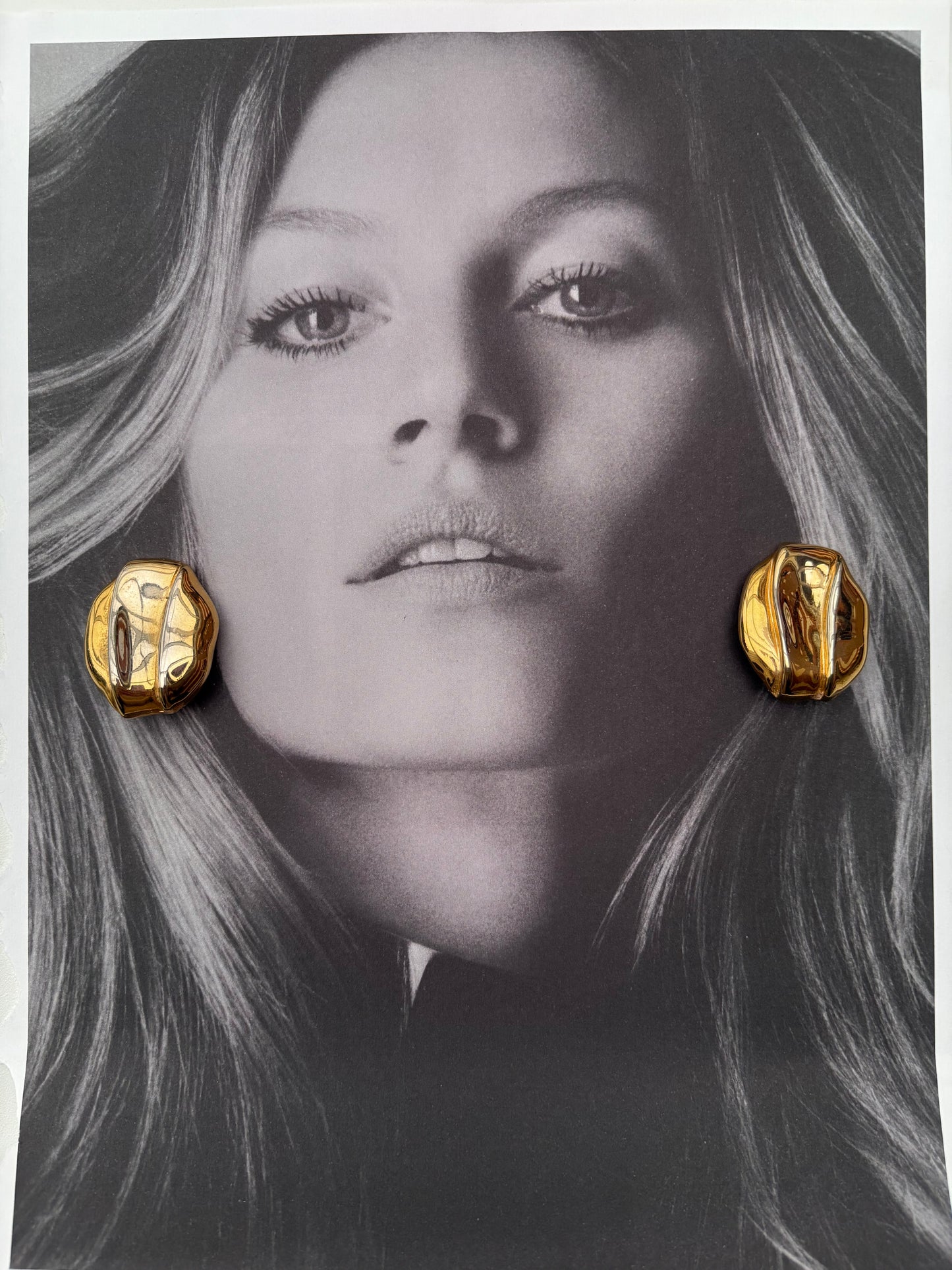 Orecchini ovali “stone” oro