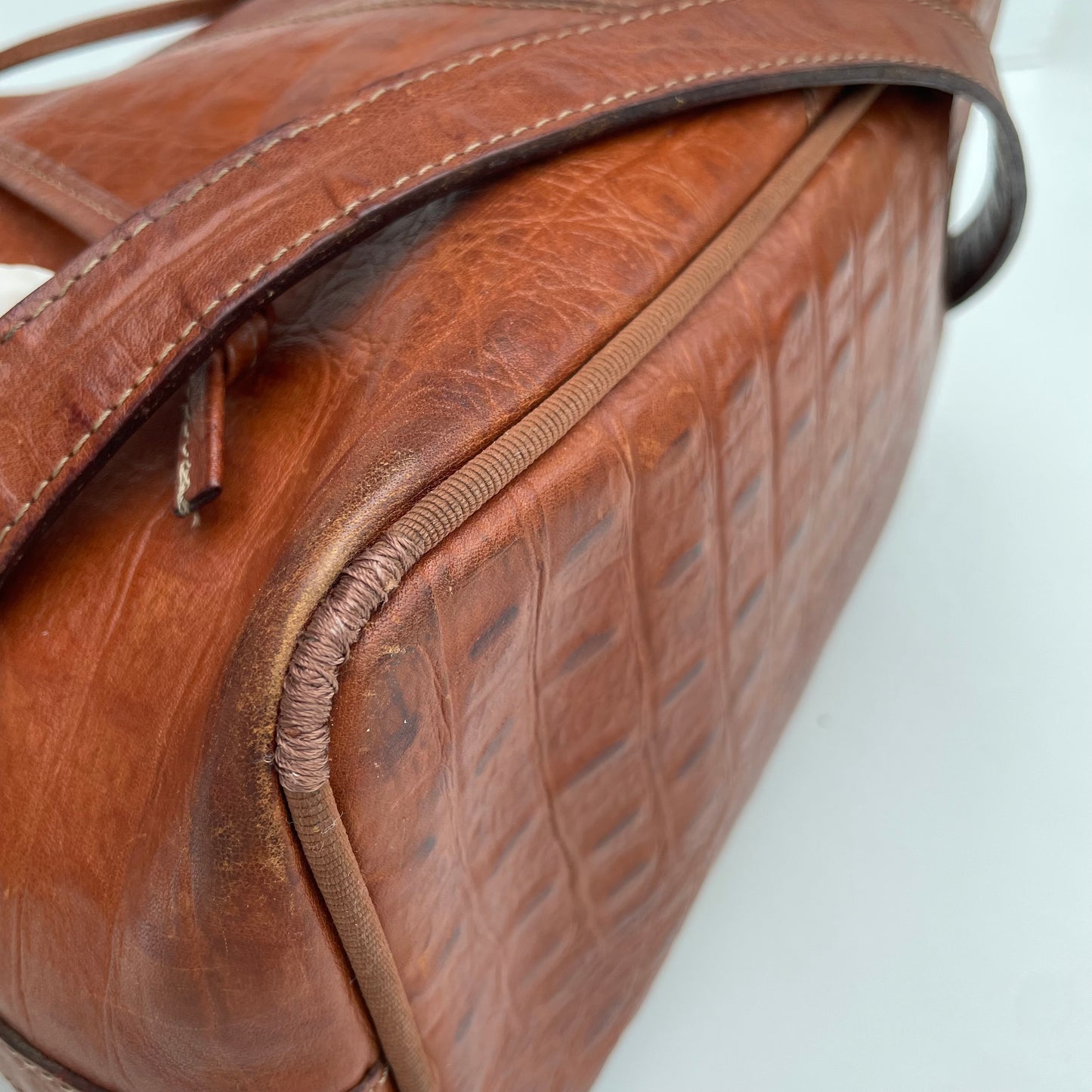 Sac seau en cuir vintage