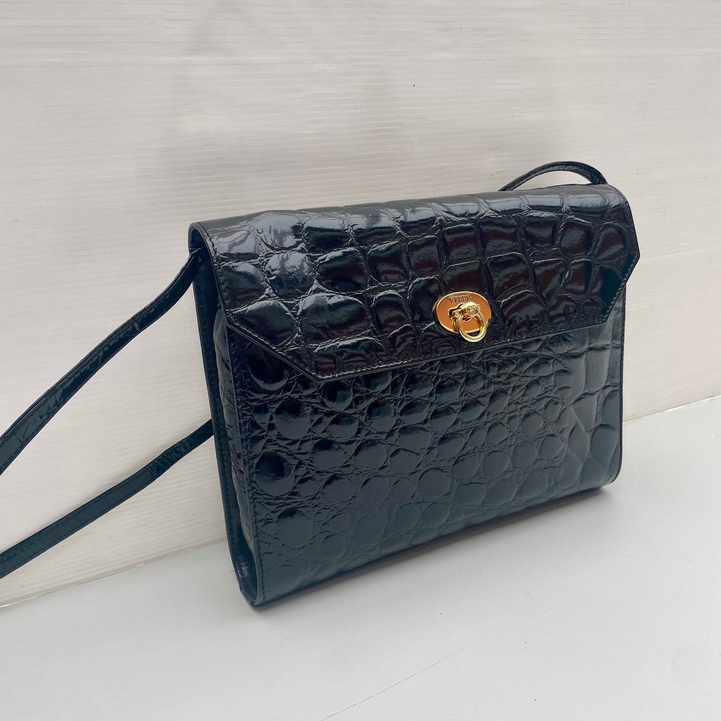 Ferre croco bag