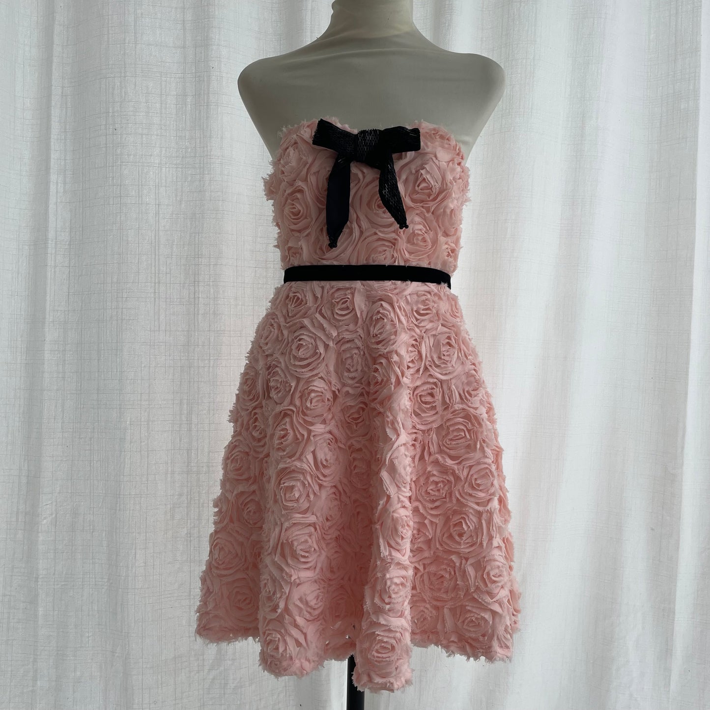 Dress with roses