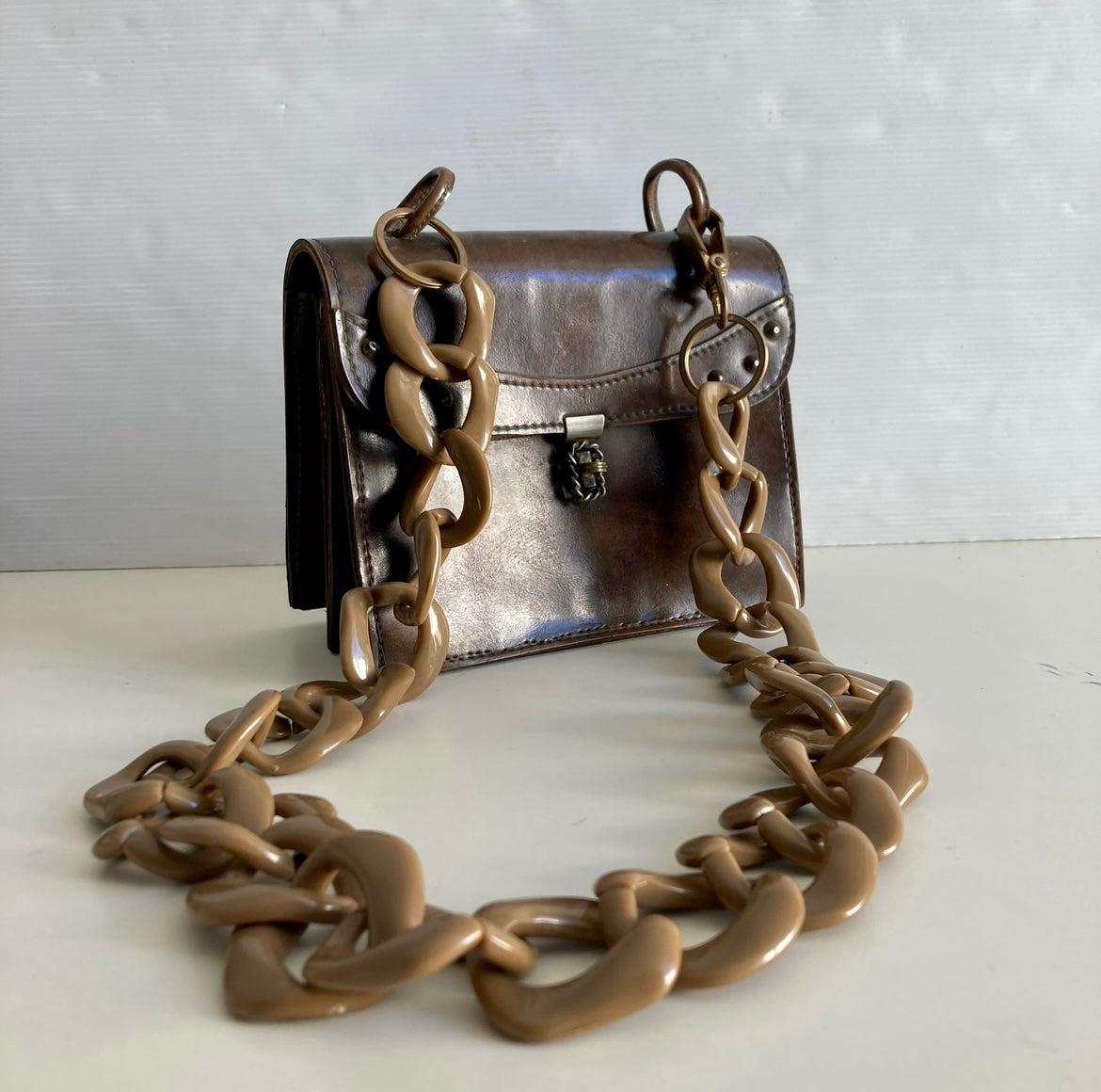 Vintage tracollina