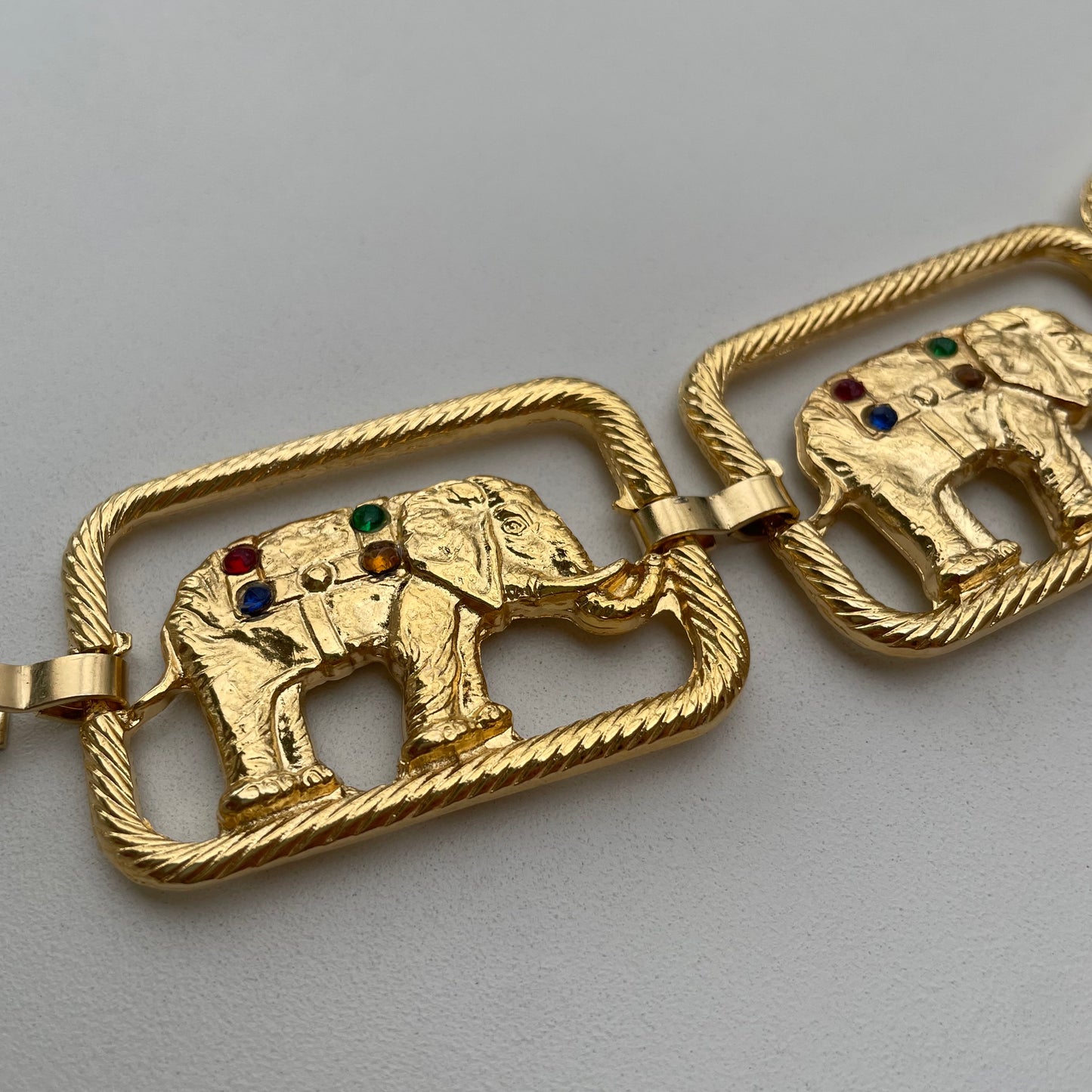 Elefante belt