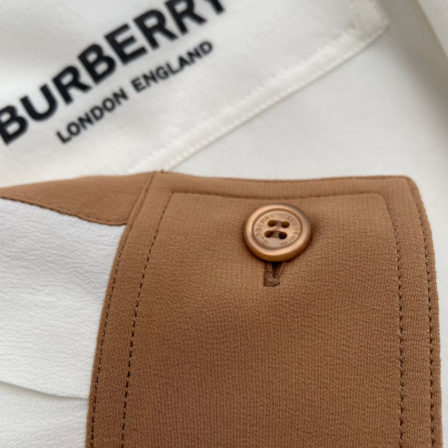 Chemise en soie Burberry d'automne