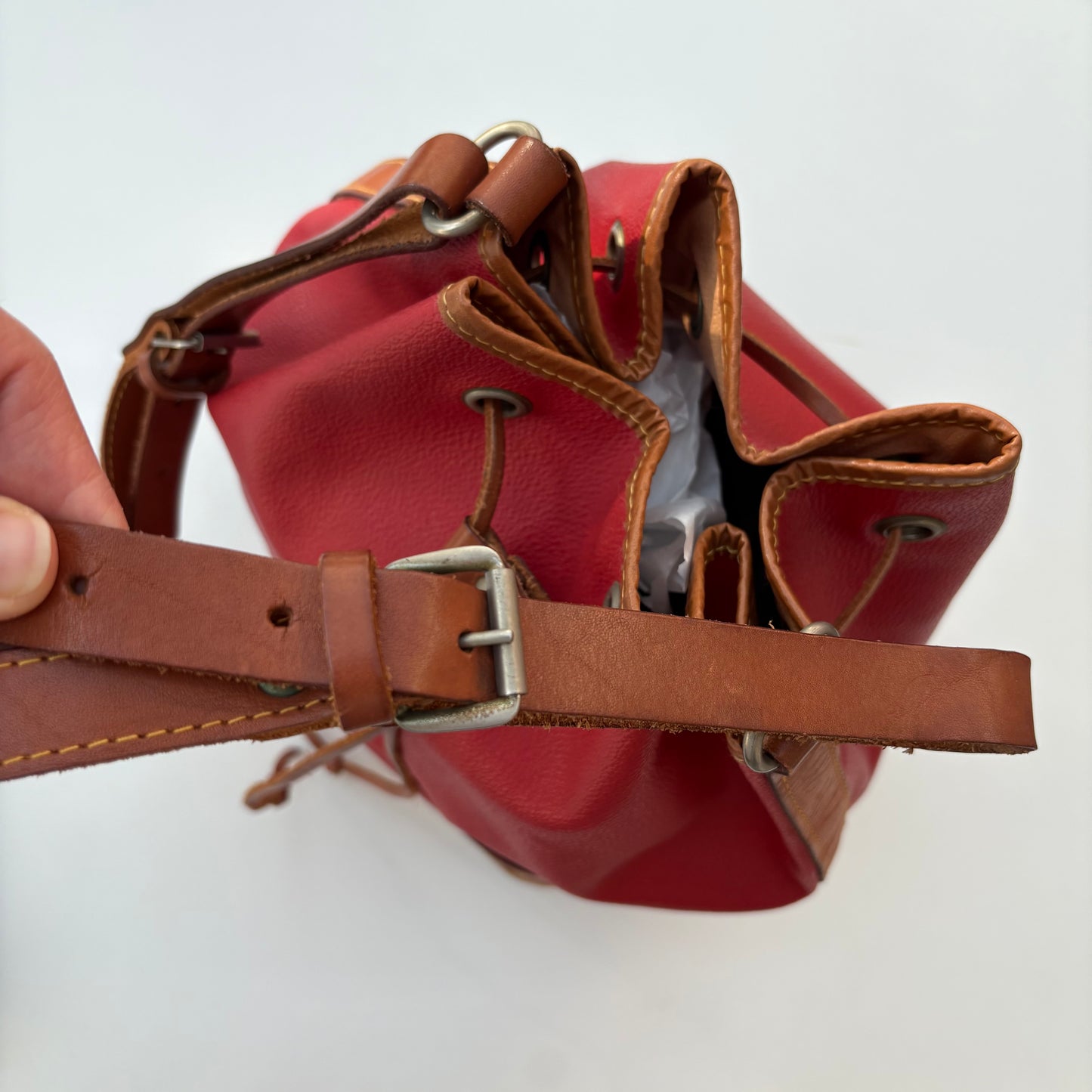 Secchiello rosso Trussardi