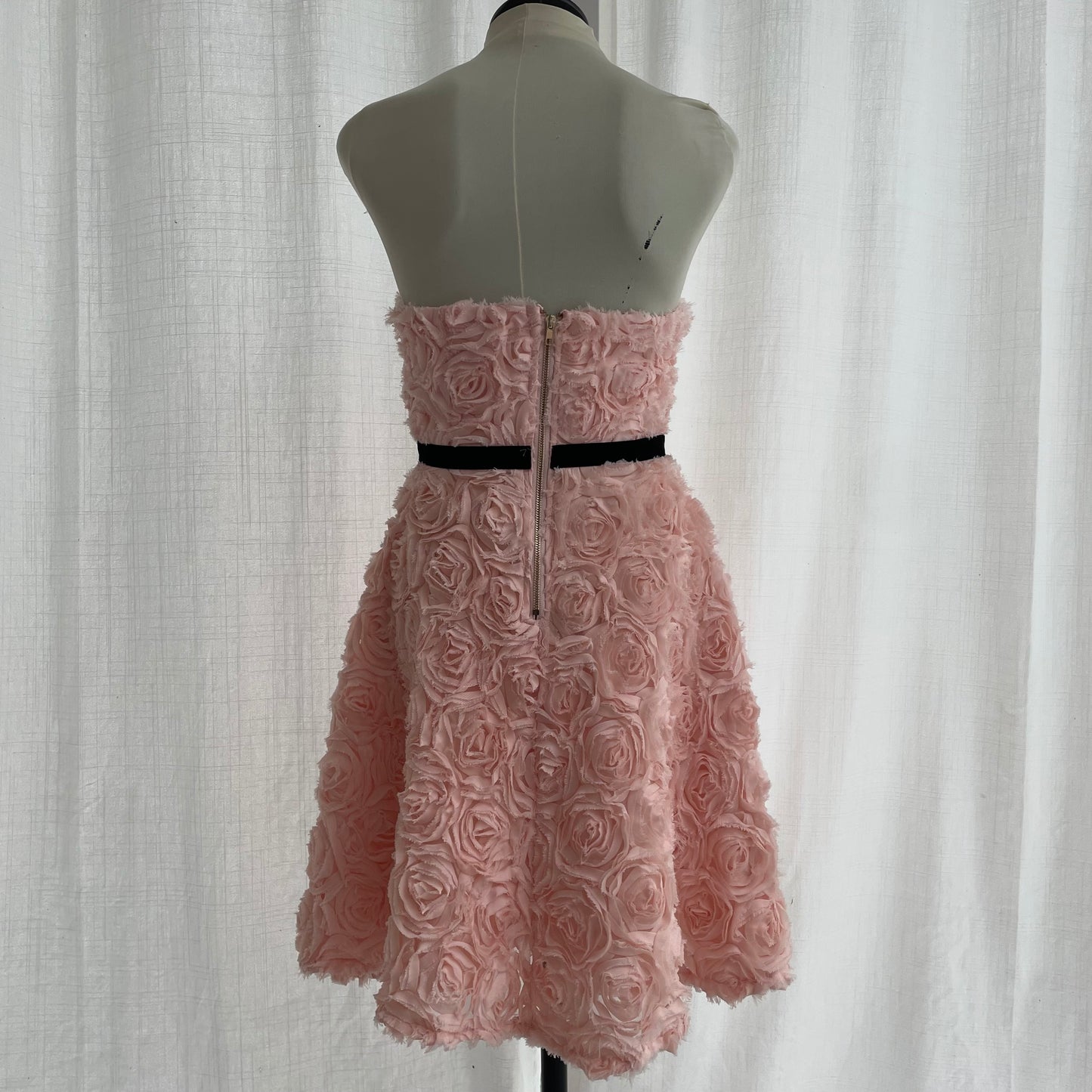 Dress with roses