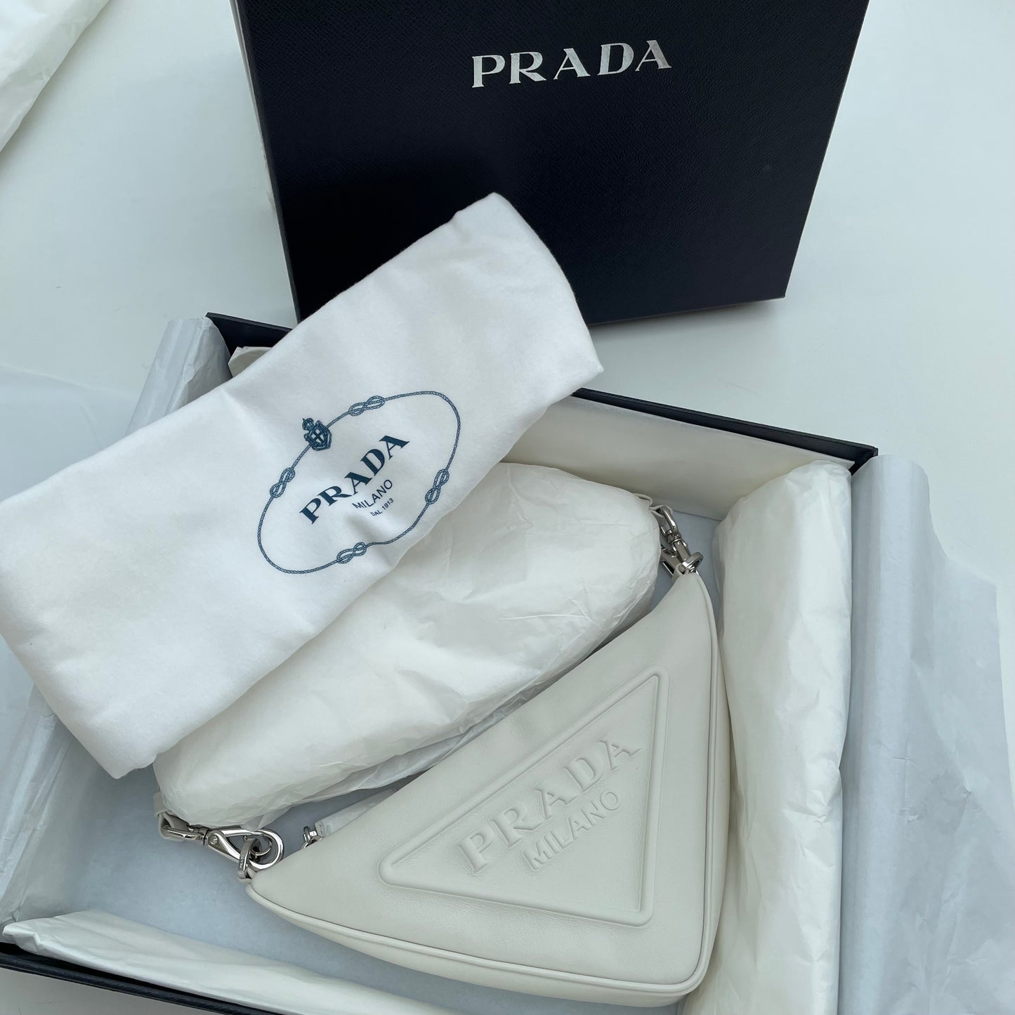 Triangle Prada