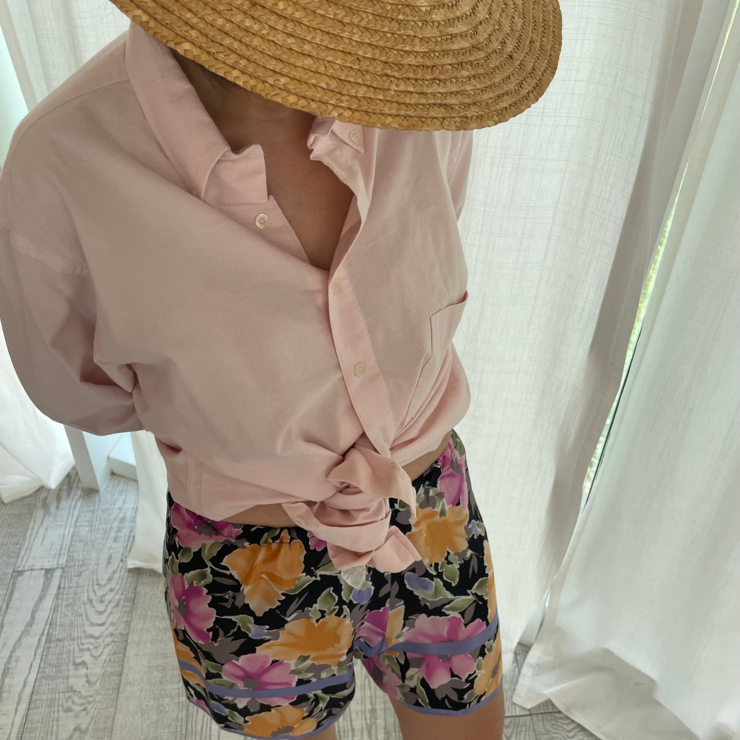 Fou shorts fiori lilla su nero