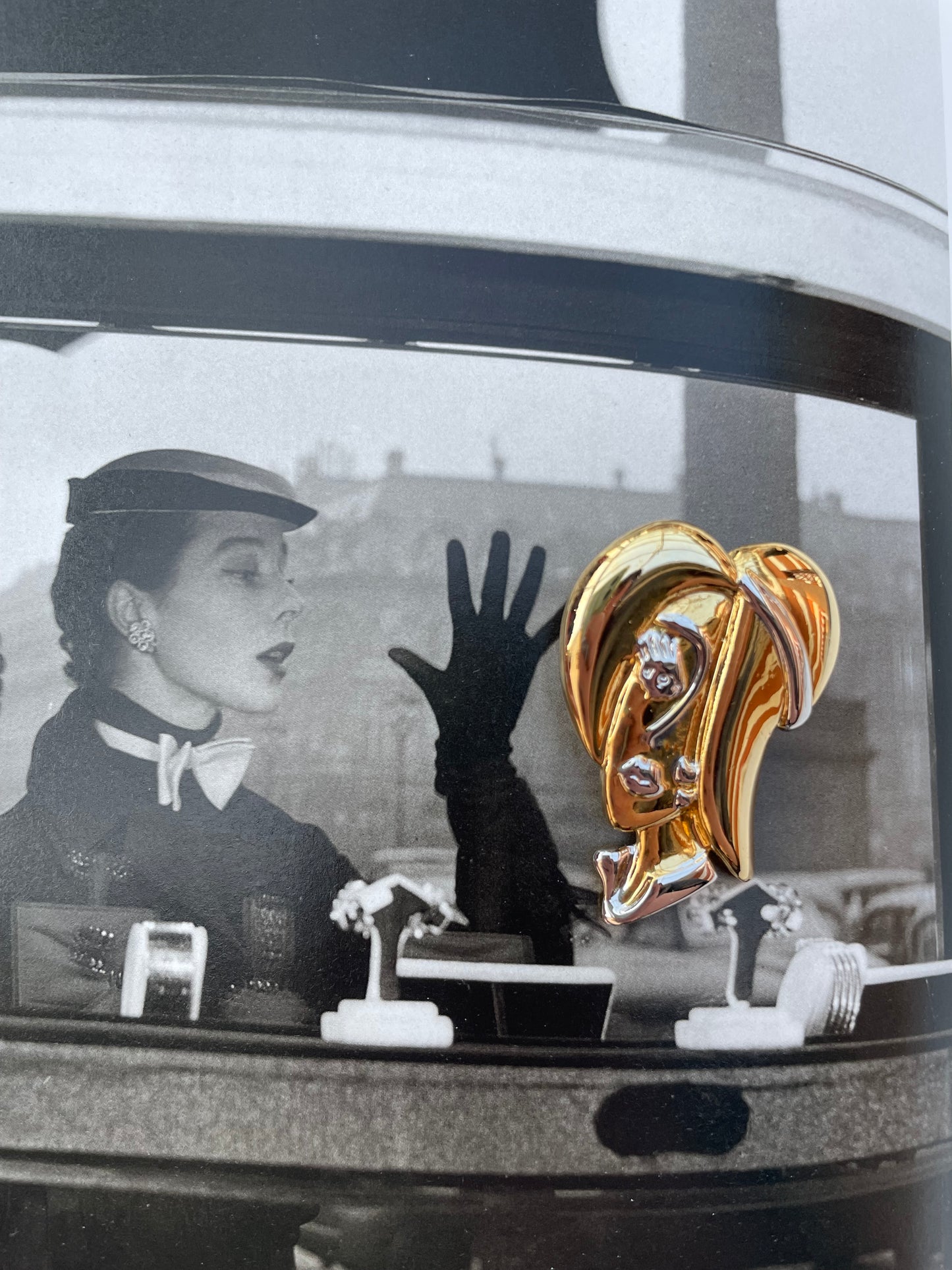 Spilla stile Schiaparelli
