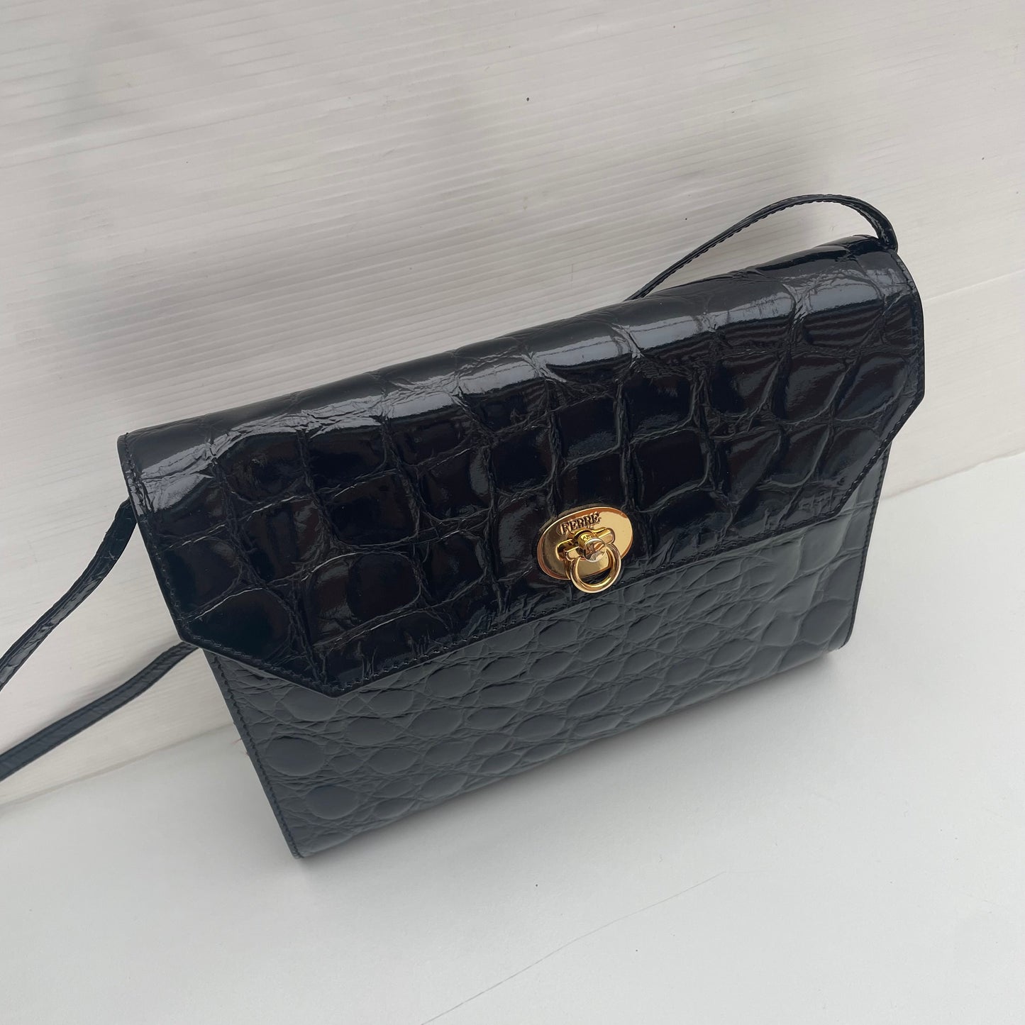 Ferre croco bag
