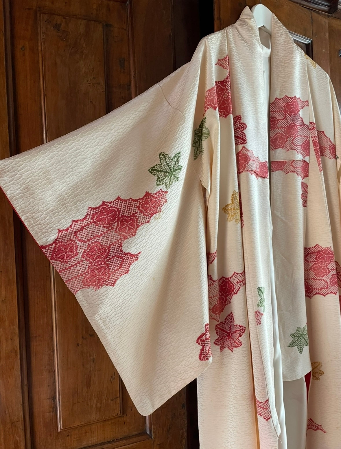 Kimono foglie