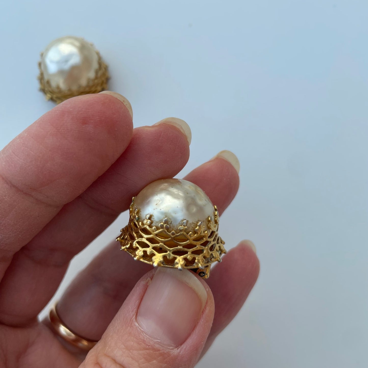 Irregular pearl clips