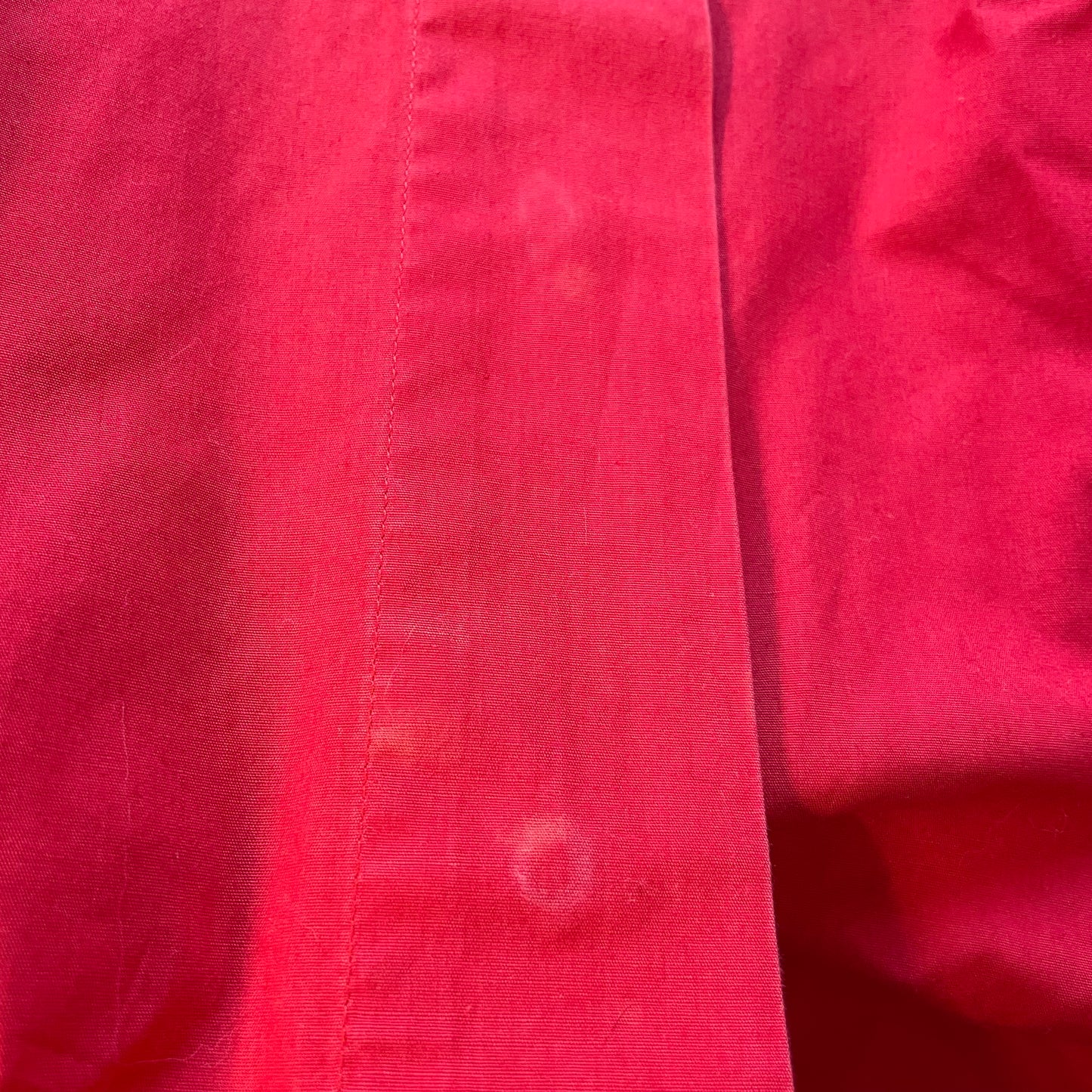 Schvili Betty in red