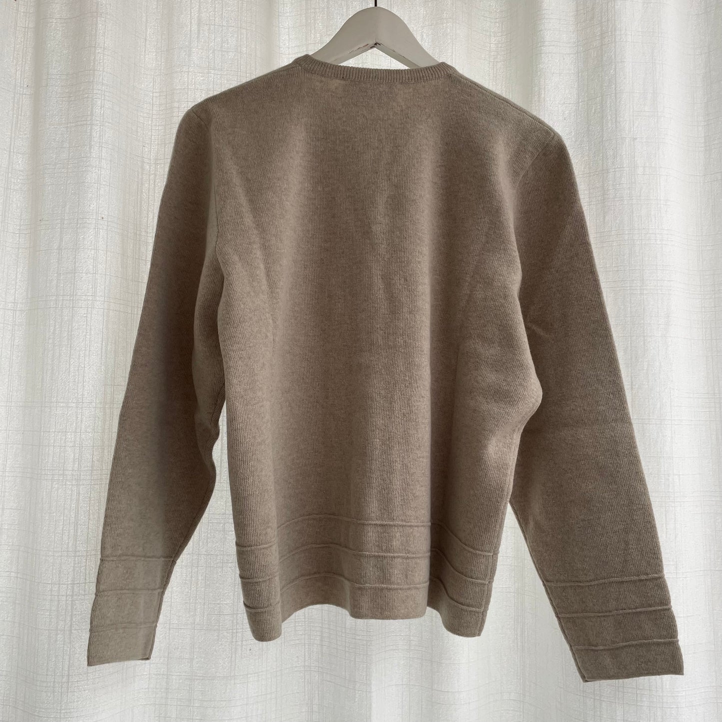 Cardigan lana color tortora