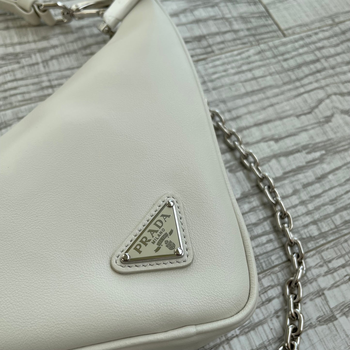 Triangle Prada