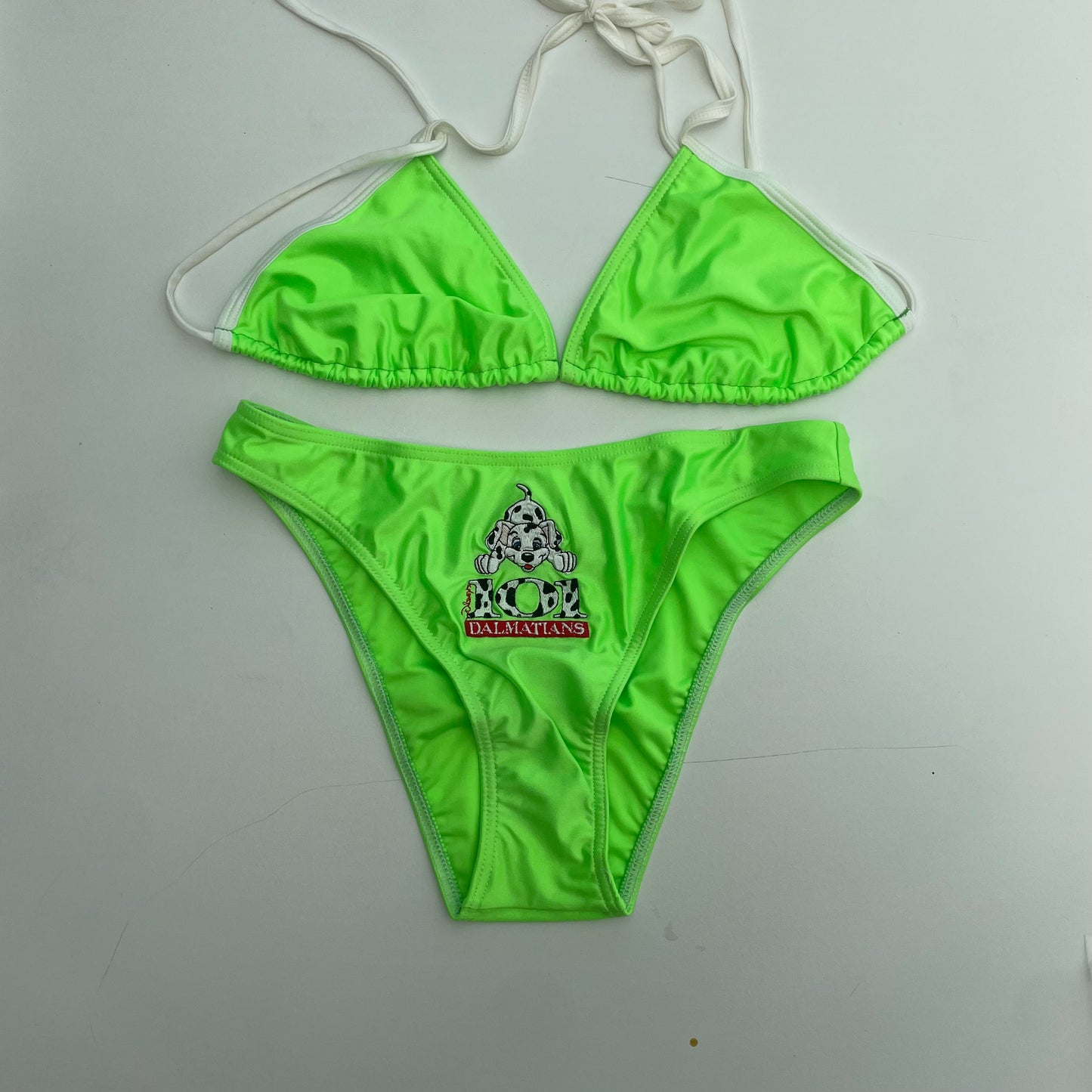 Bikini “la carica dei 101”
