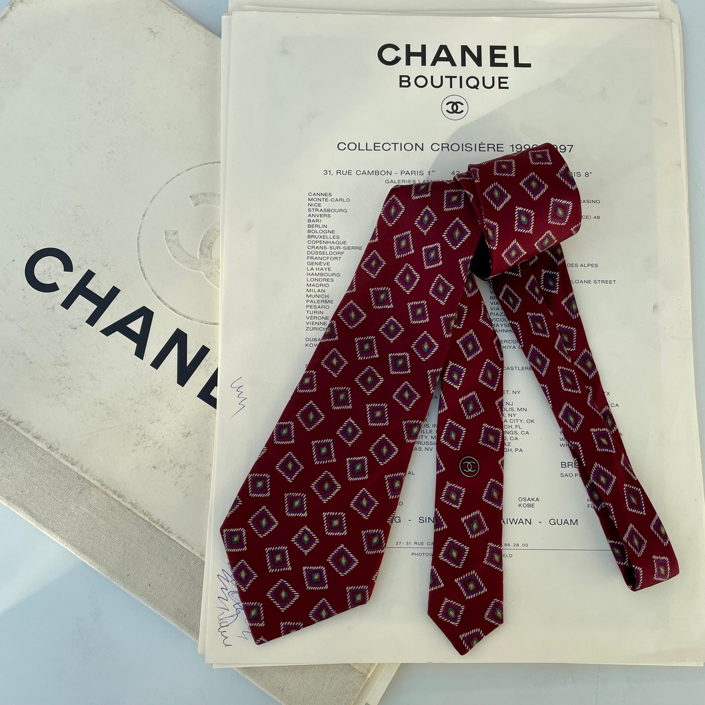 Chanel tie