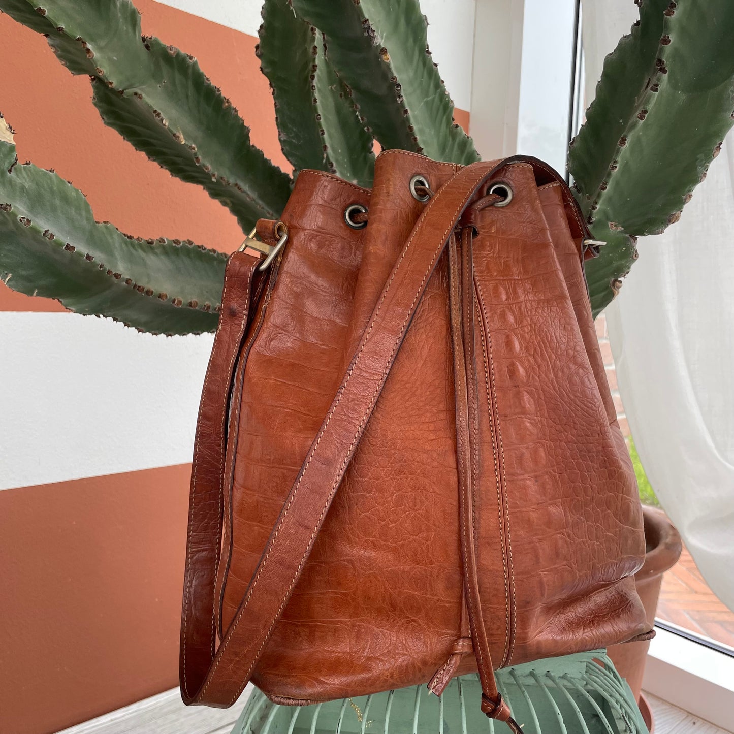 Sac seau en cuir vintage