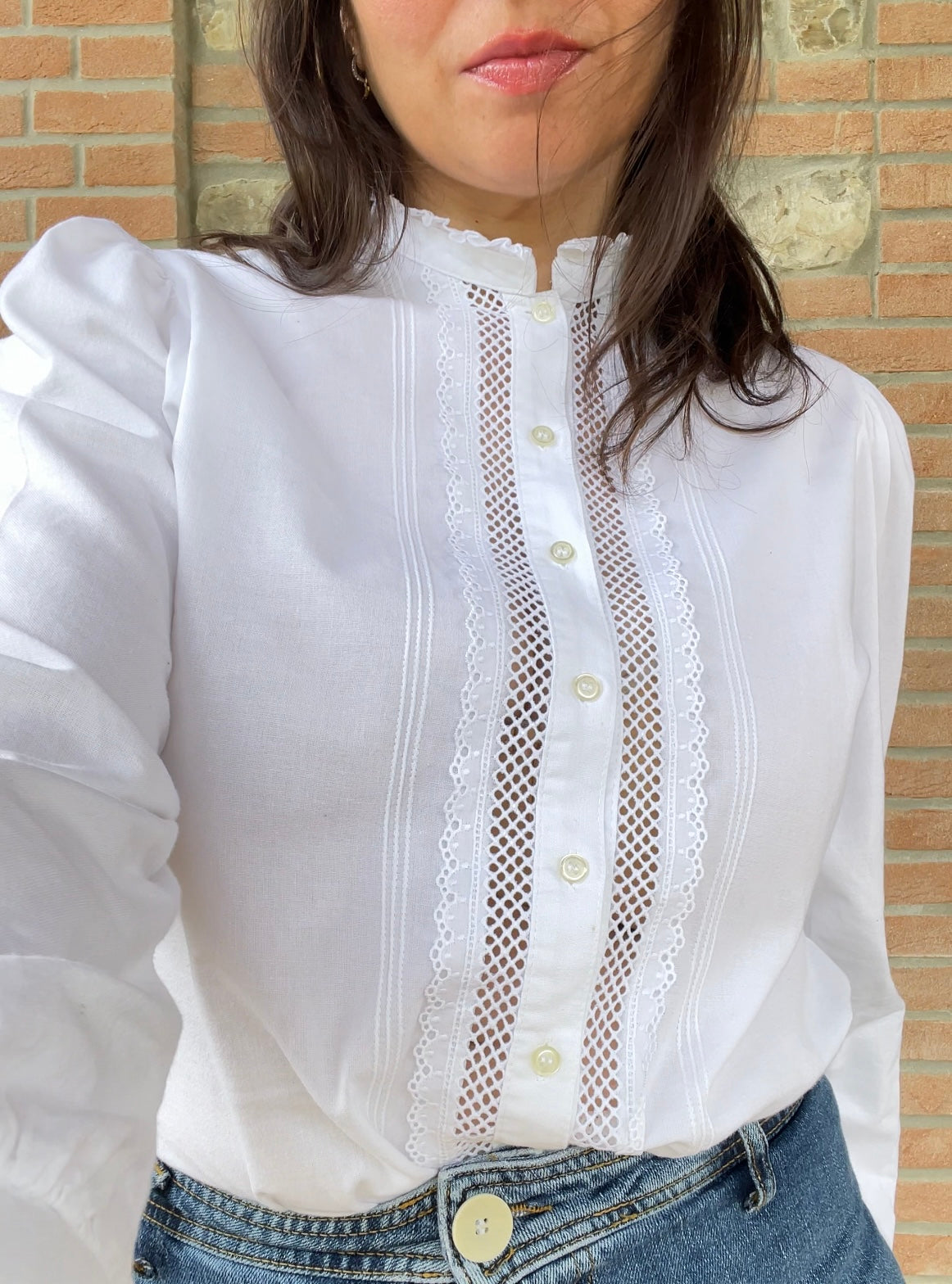 Tyrolean shirt with ruffle collar