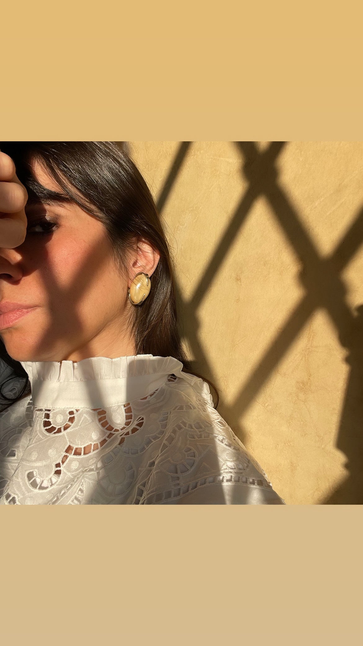 Maxi clip con dettaglio geometrico