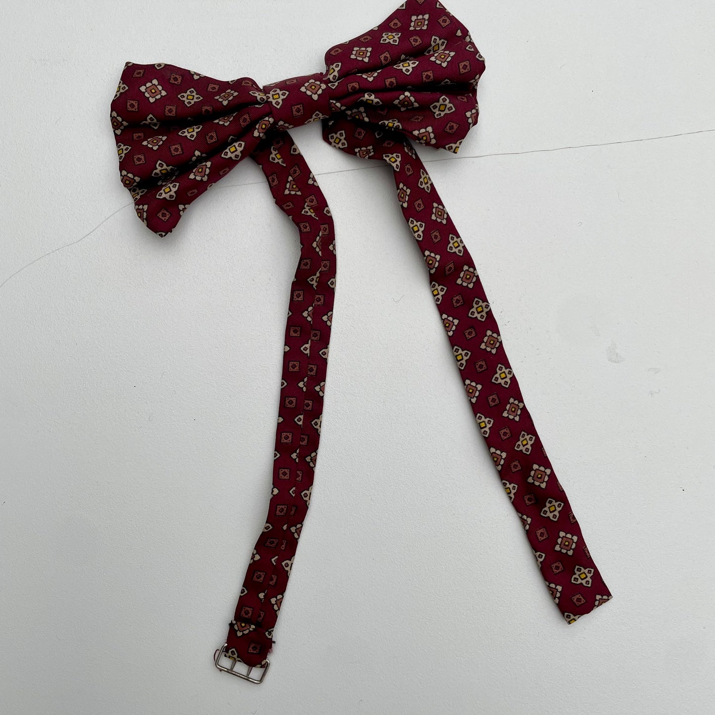 Papillon bordeaux -sartoriale