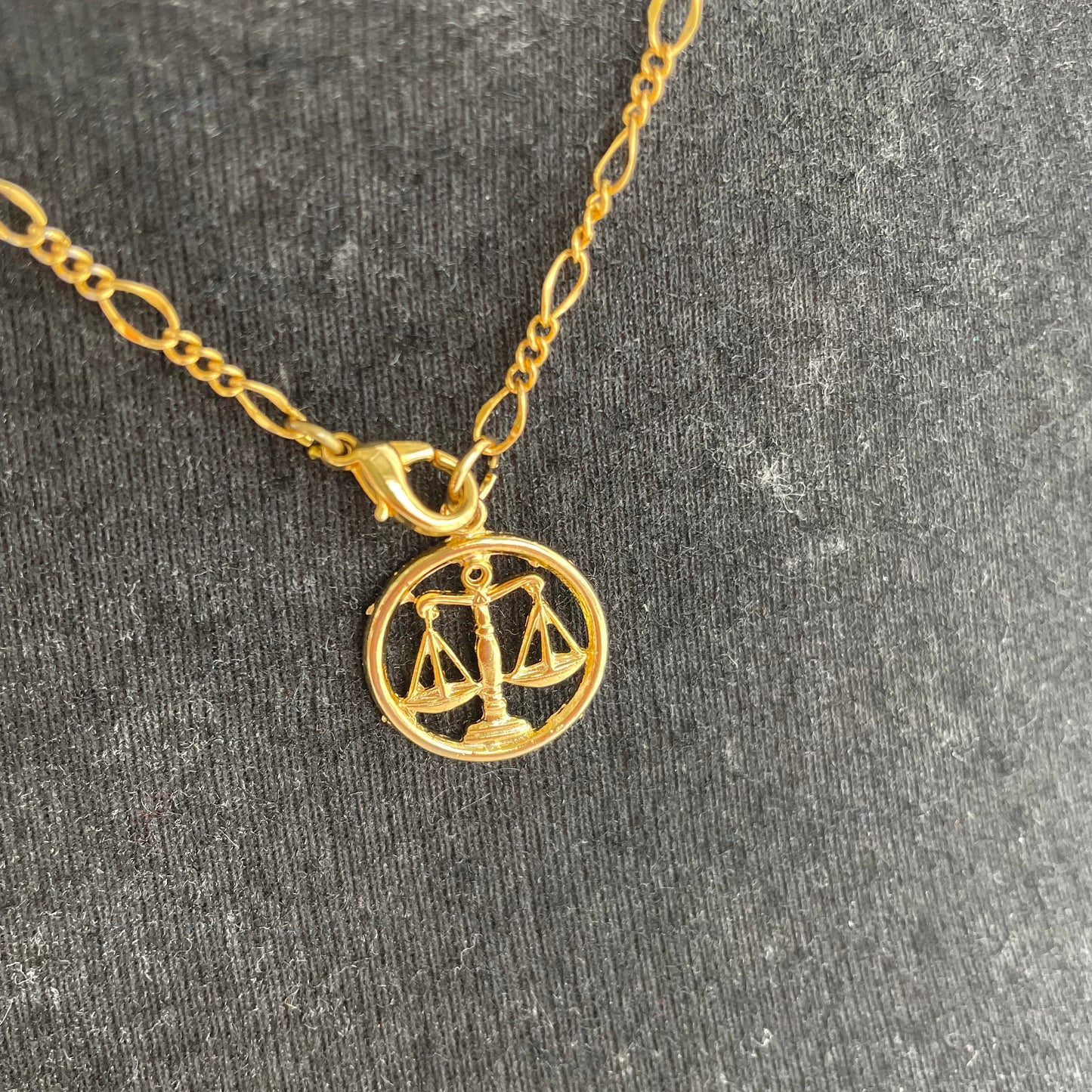 Bilancia necklace