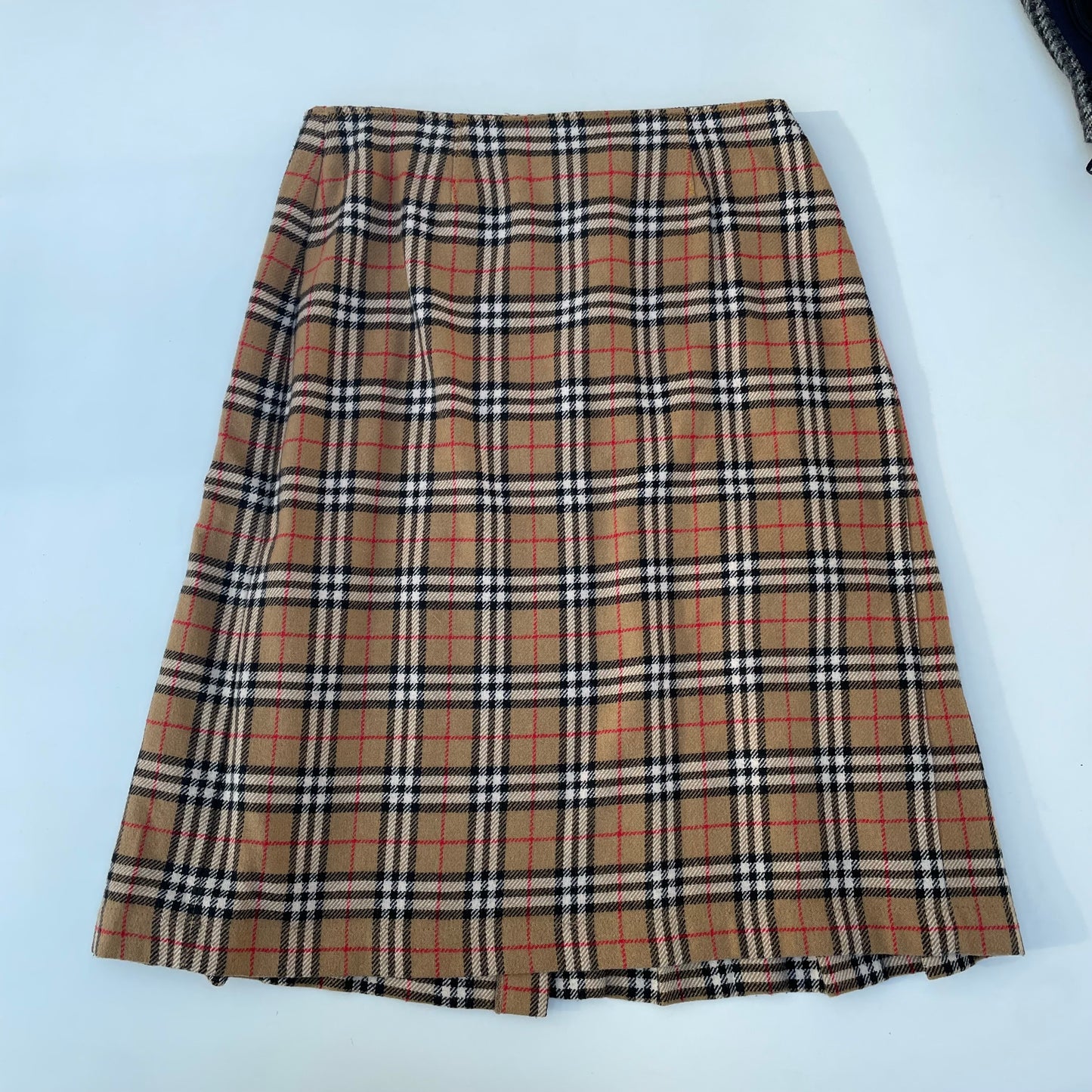 Beige tartan kilt