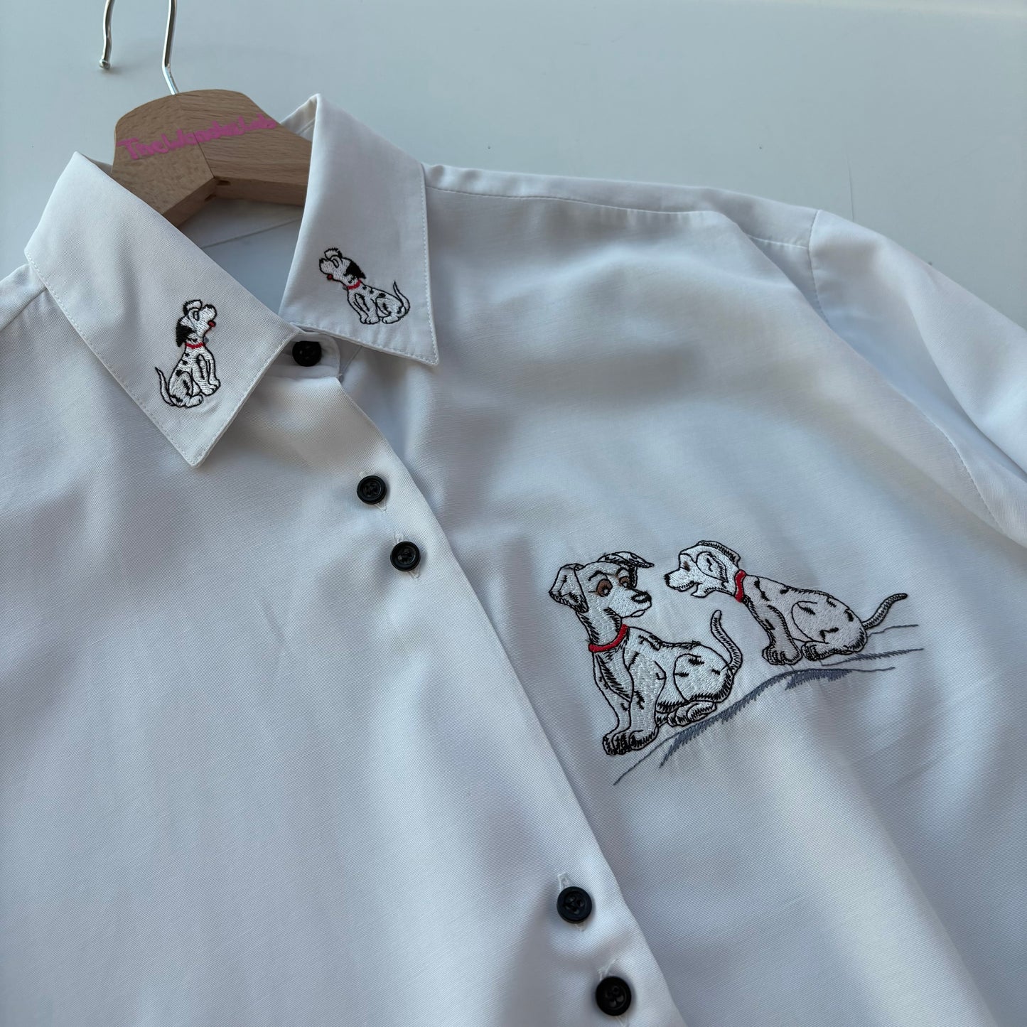Dalmata shirt con bottoncini neri
