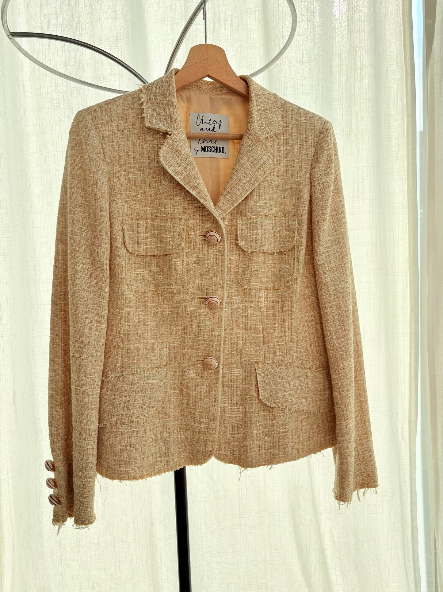 Giacca Moschino con conchiglie
