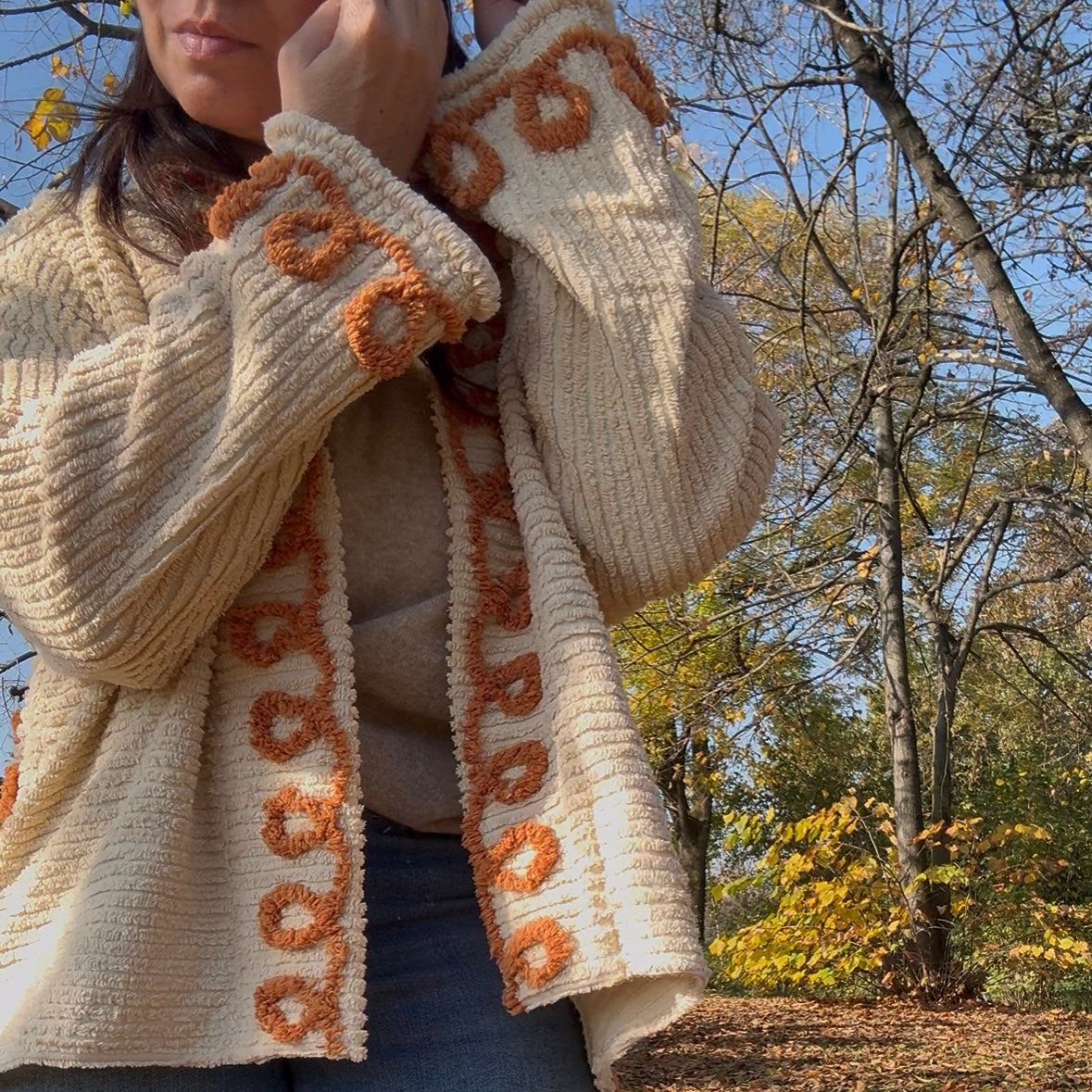 Giacca con disegno sul fondo