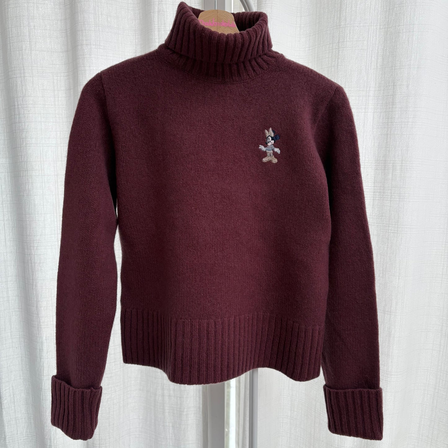 Donaldson pull bordeaux con Minnie