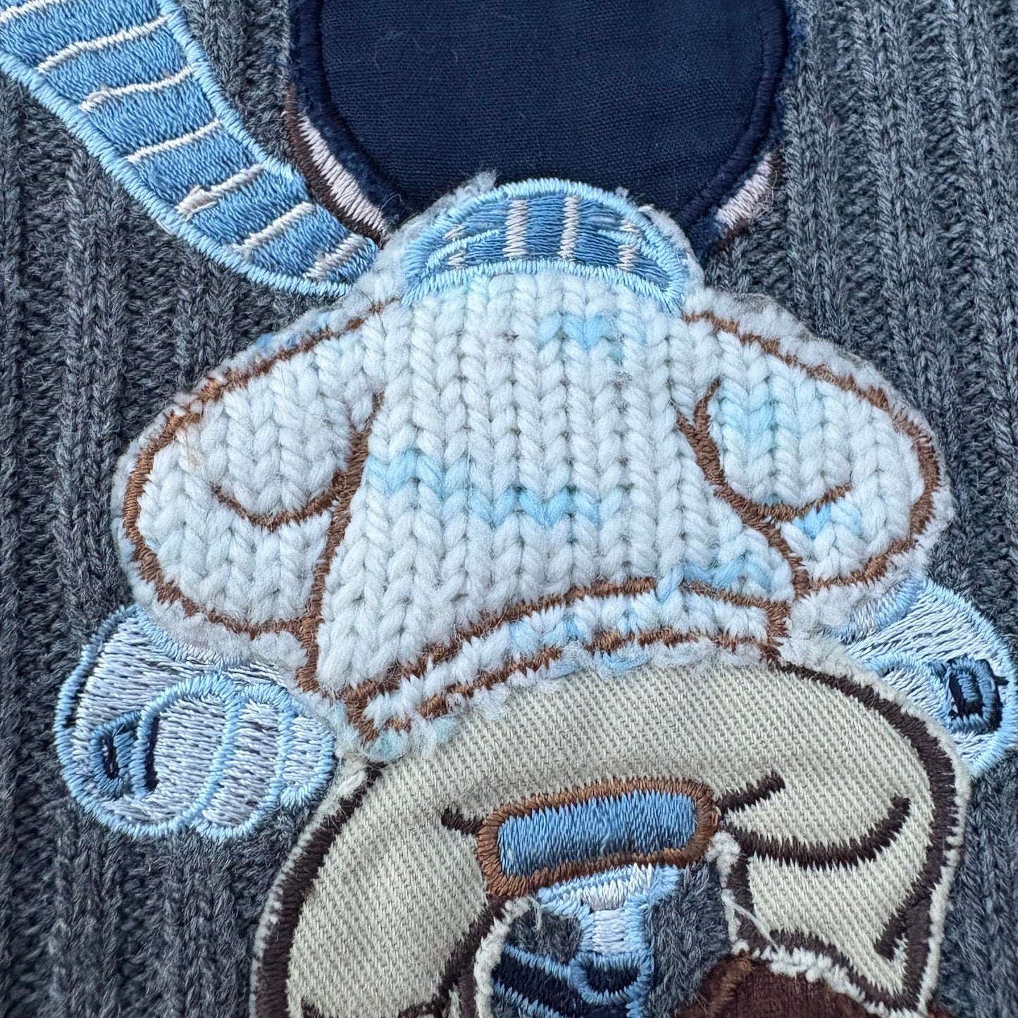 Donaldson grigio a coste con Topolino per due