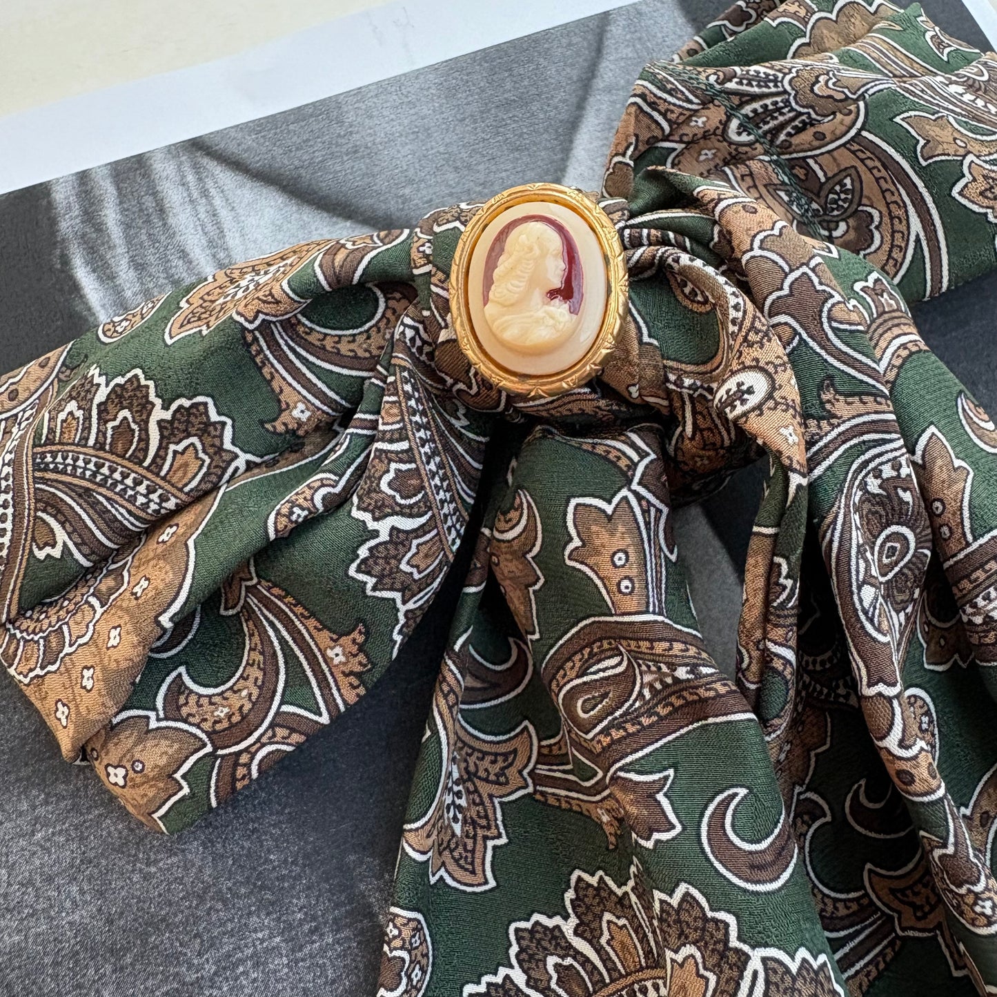 Fiocco paisley verde