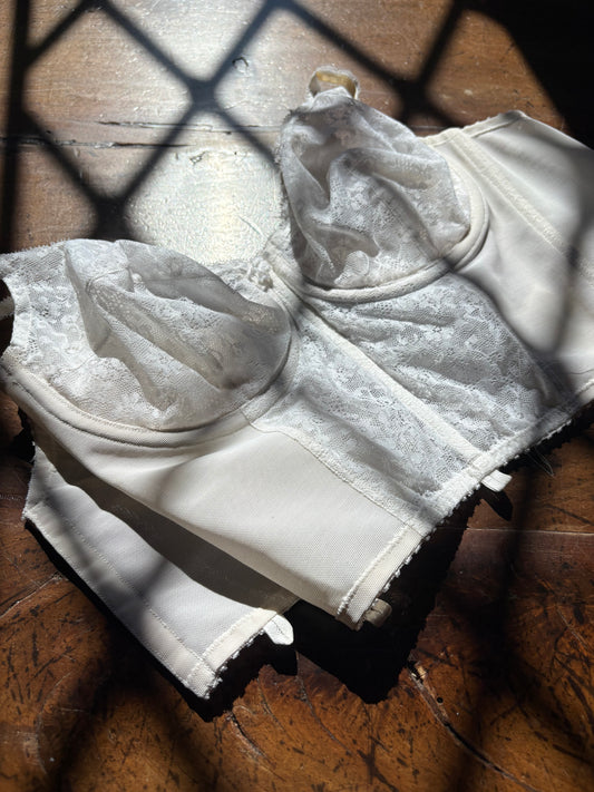 Corsetto vintage Nelu’ con asole