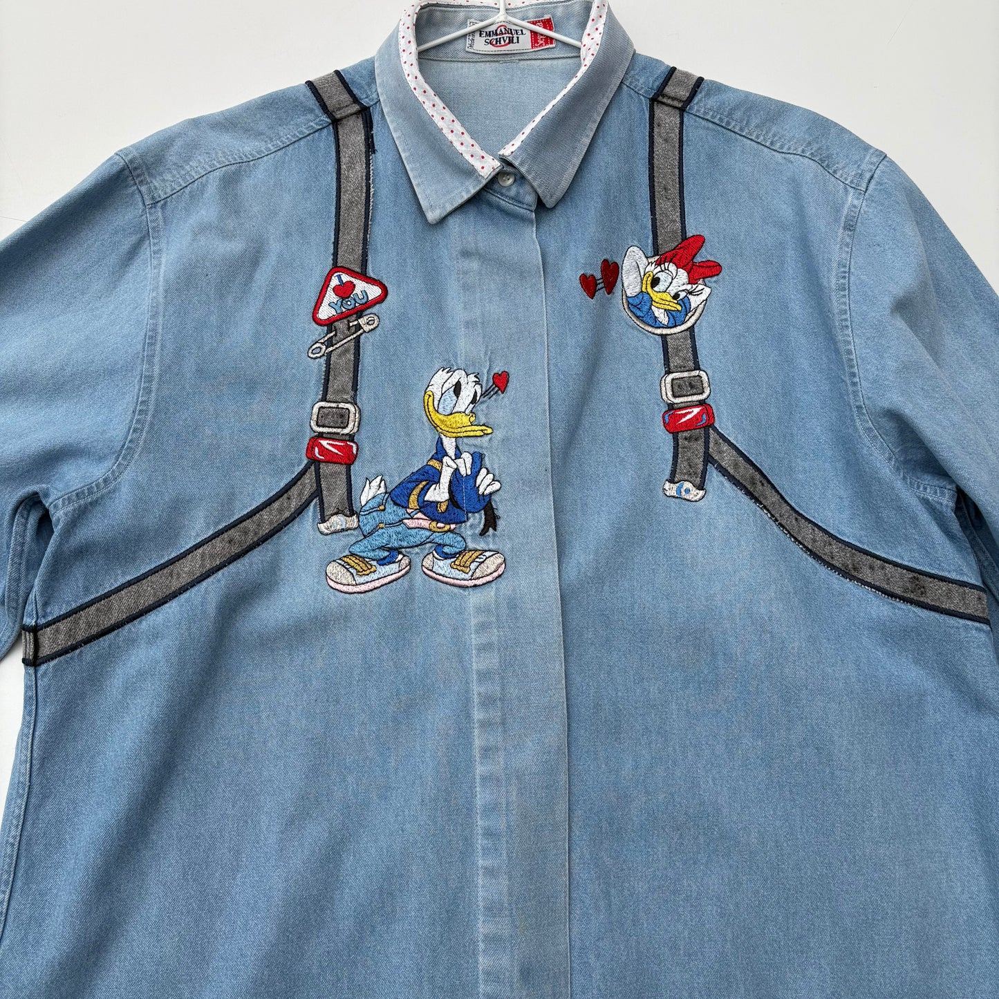 Paperino innamorato in jeans