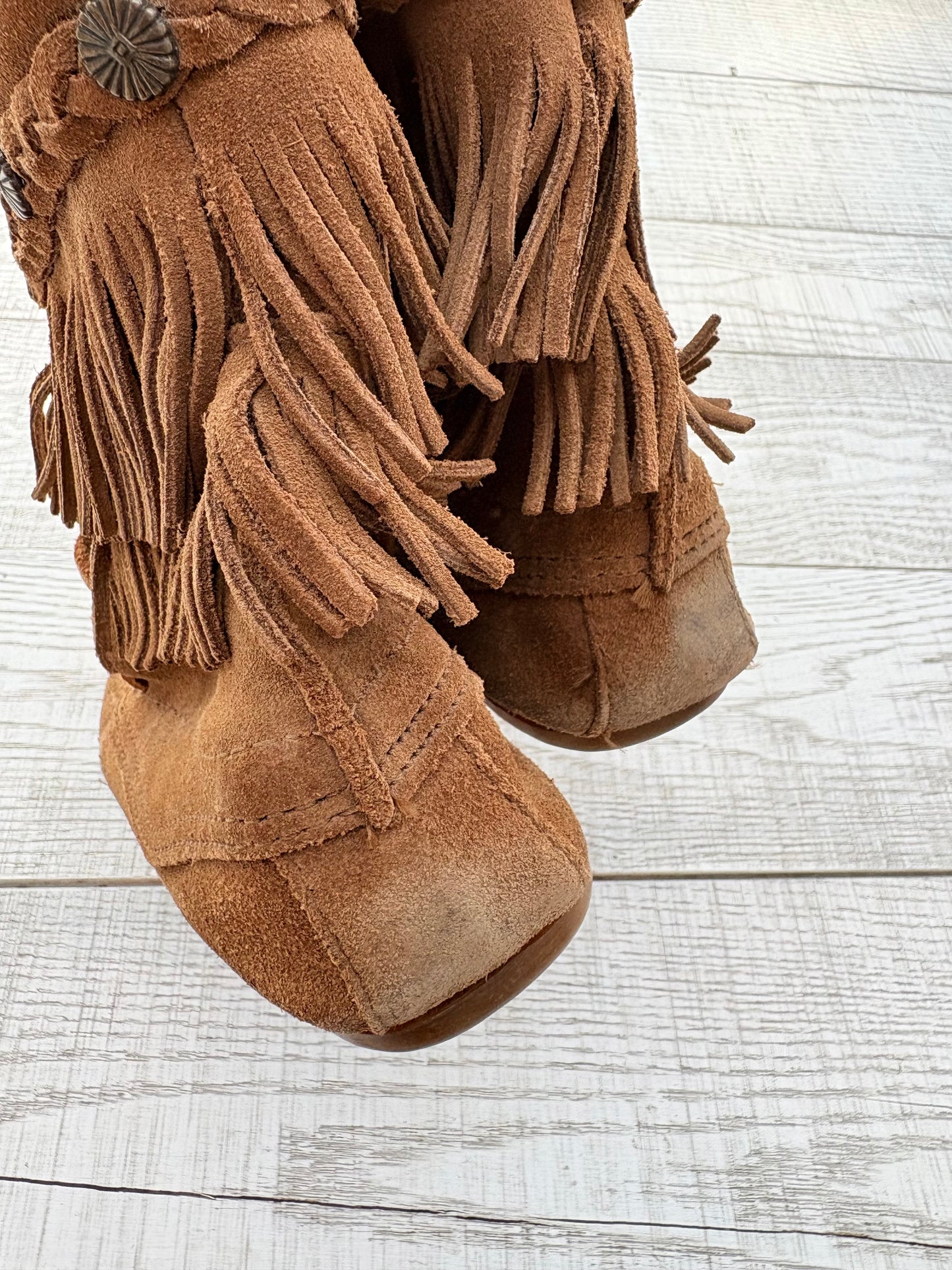 Minnetonka Double Fringe tramper