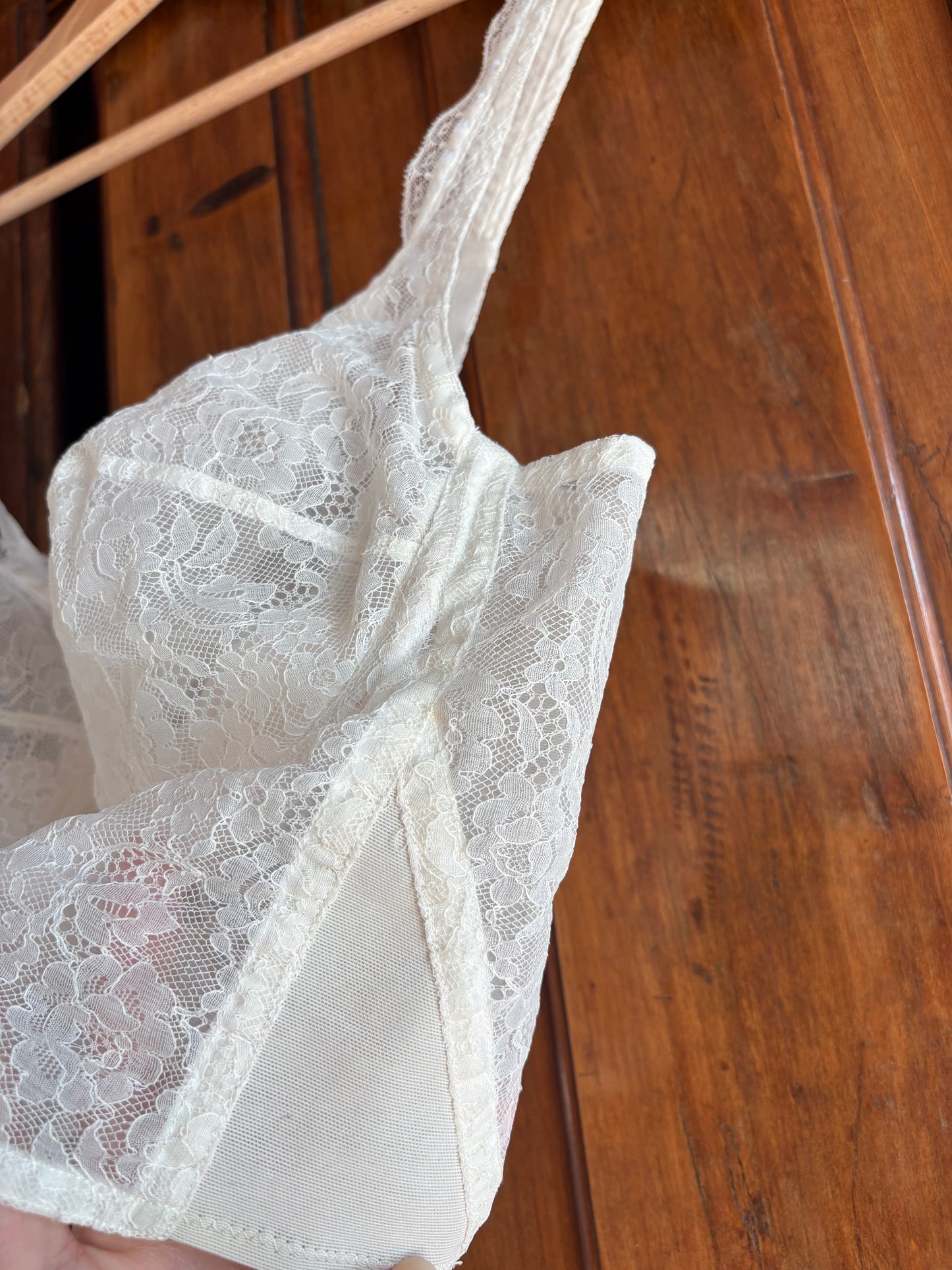 Corsetto pizzo macramè