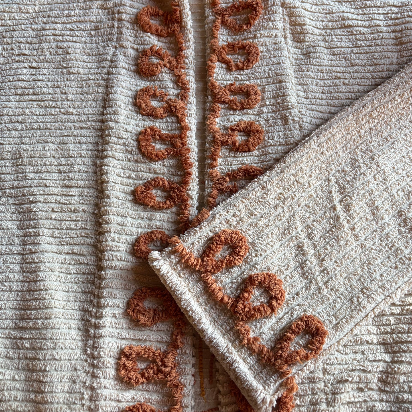 Giacca con disegno sul fondo