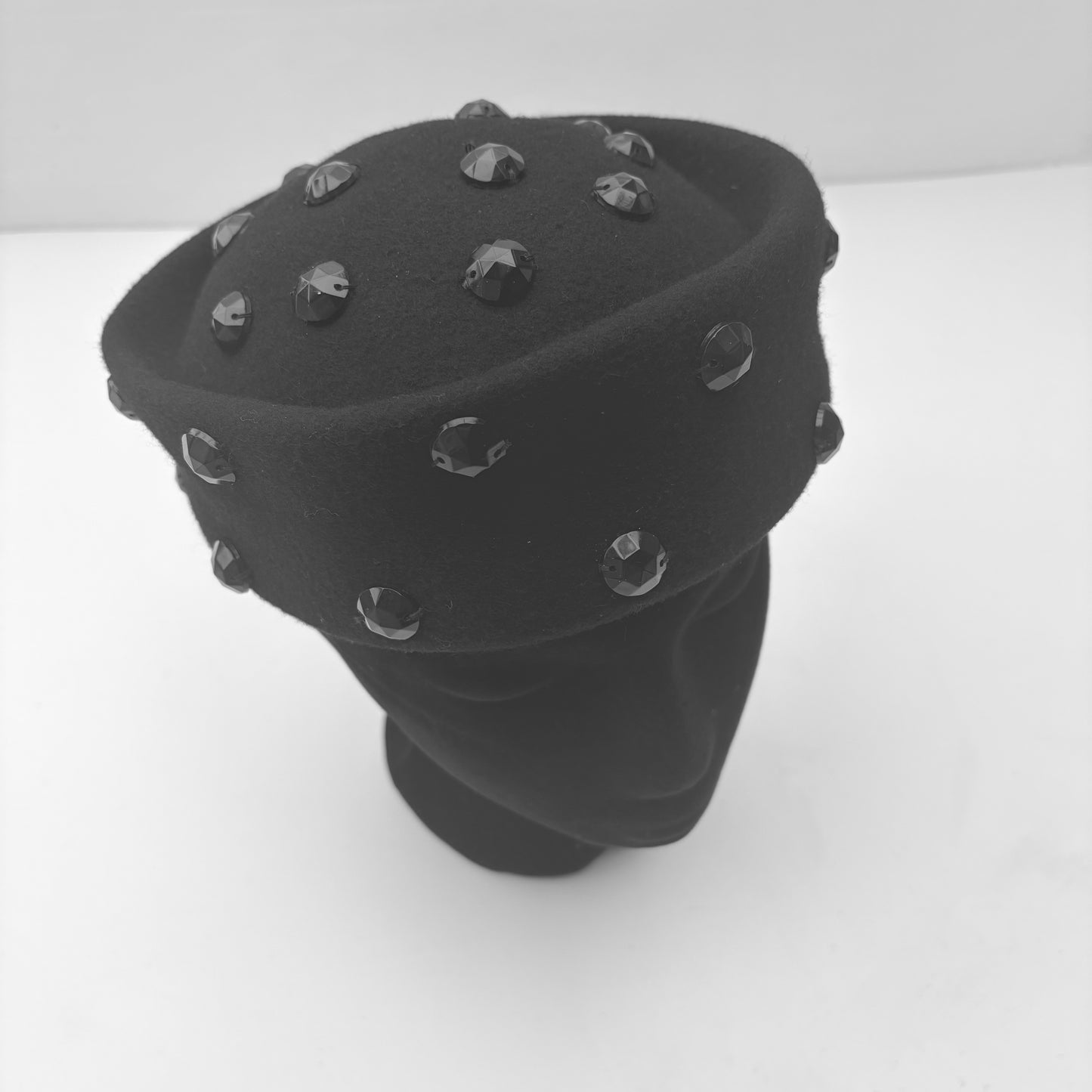 Pillbox nero- cappello tamburello