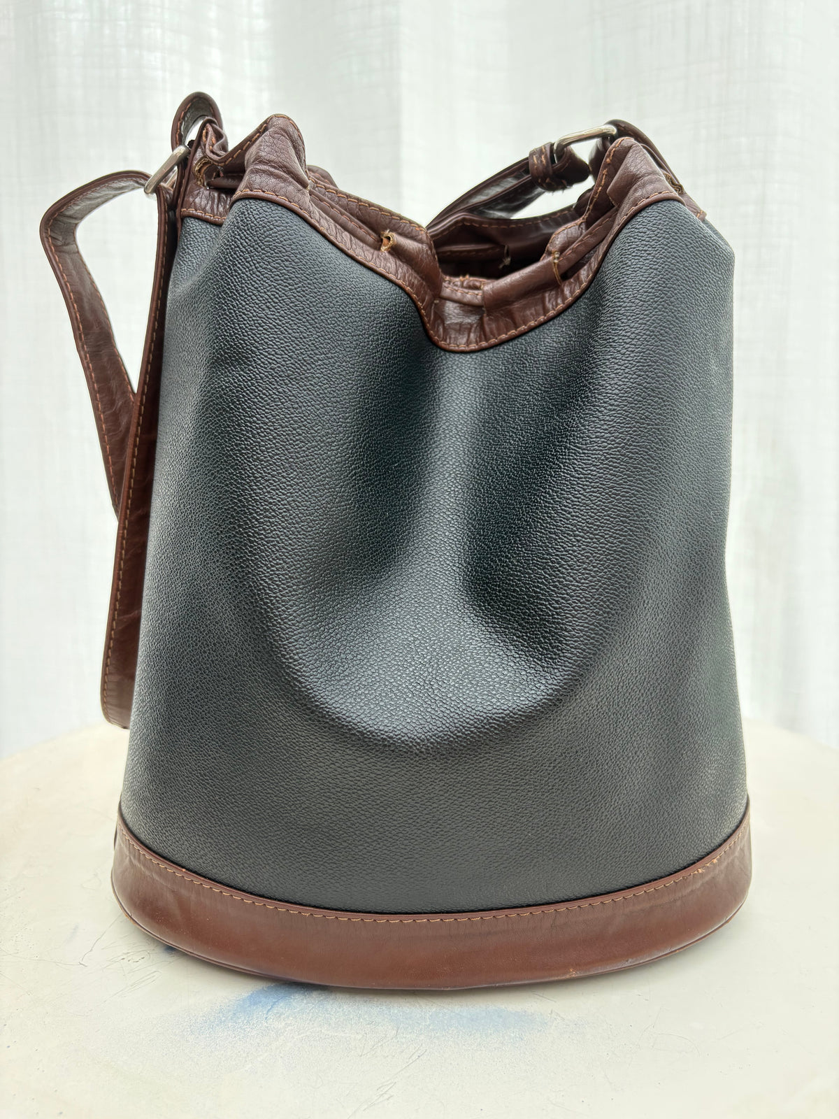 Secchiello nero/ marrone