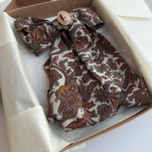 Fiocco paisley beige