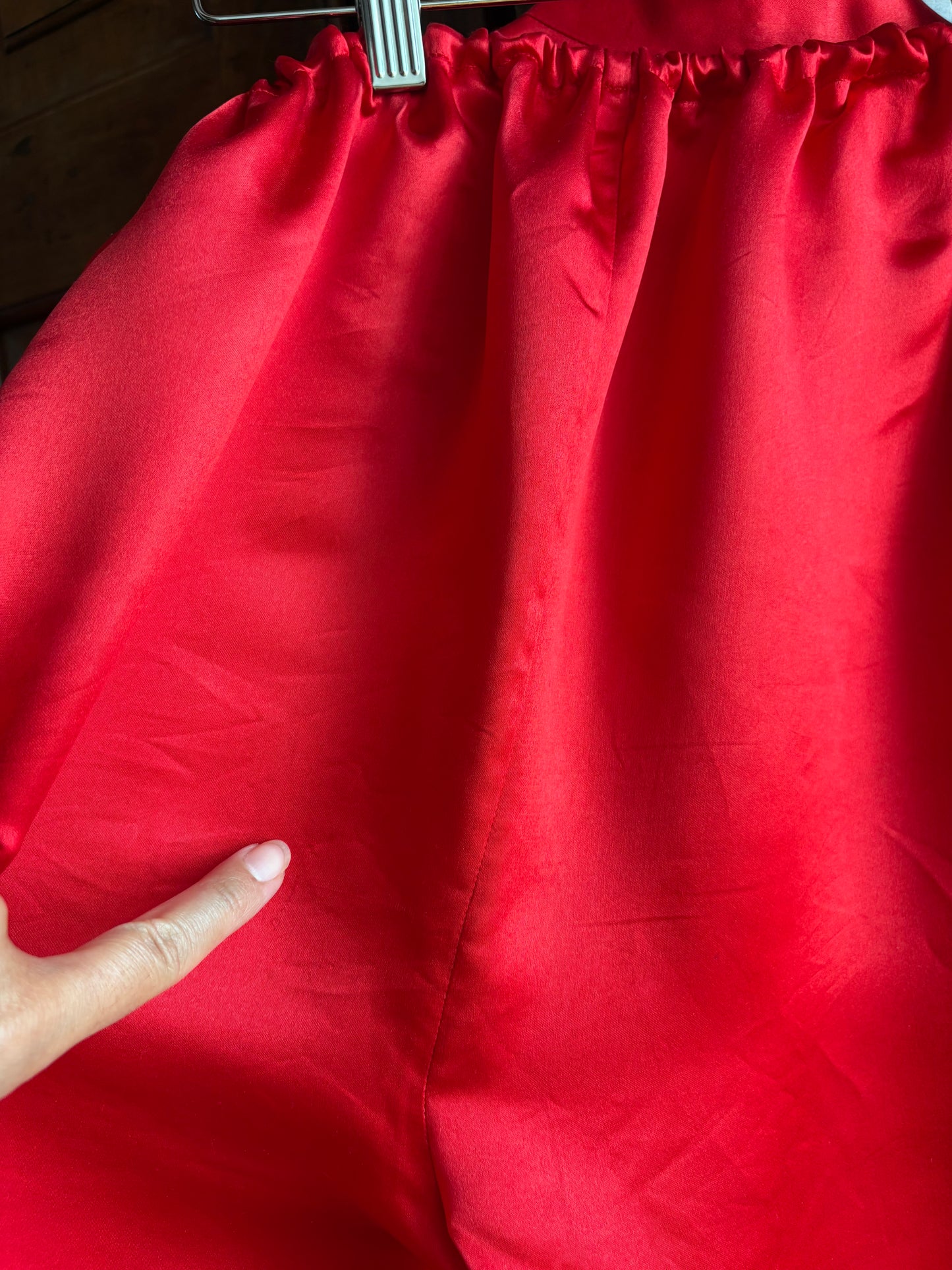 Completo orientale rosso