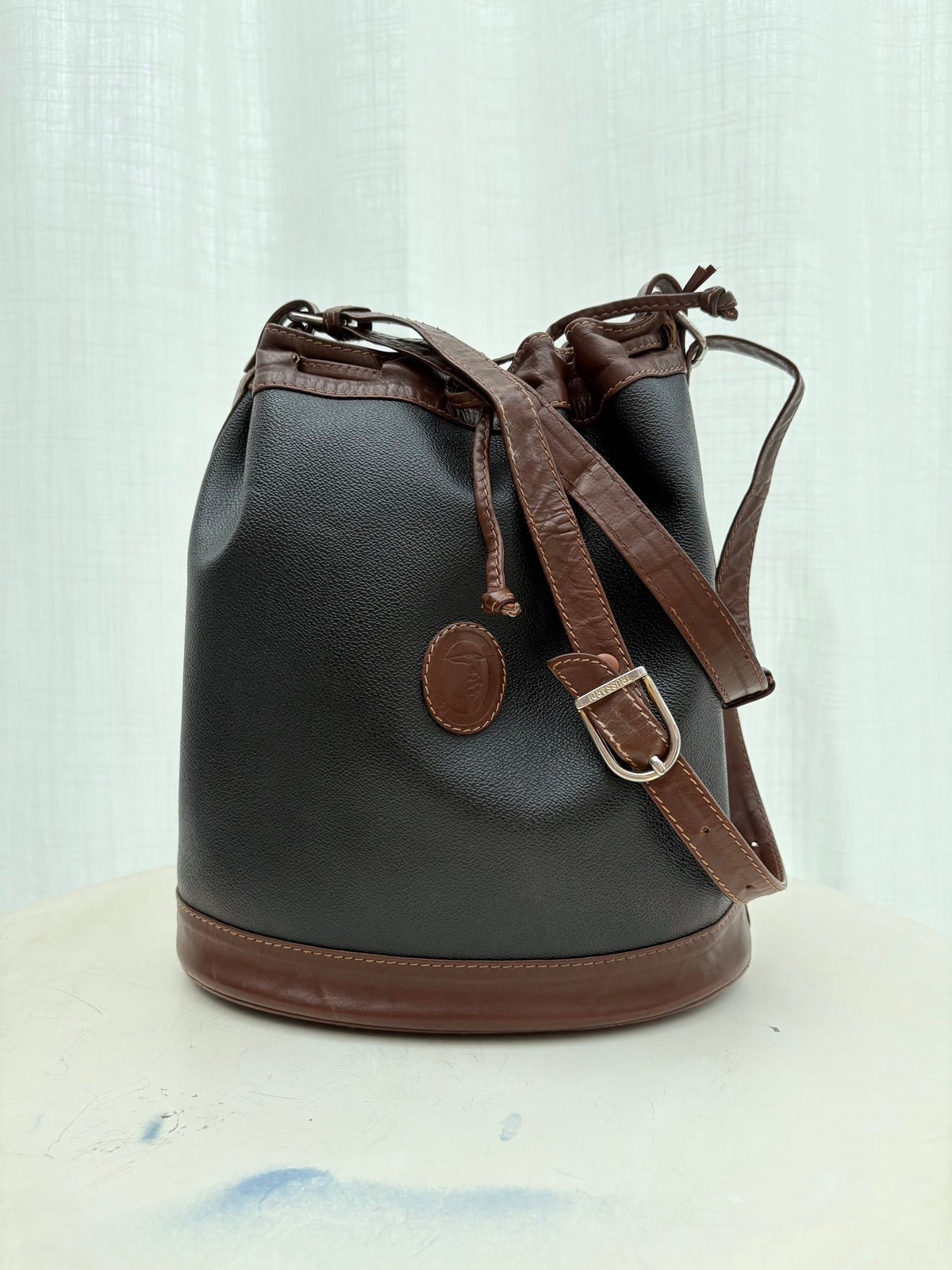 Secchiello nero/ marrone