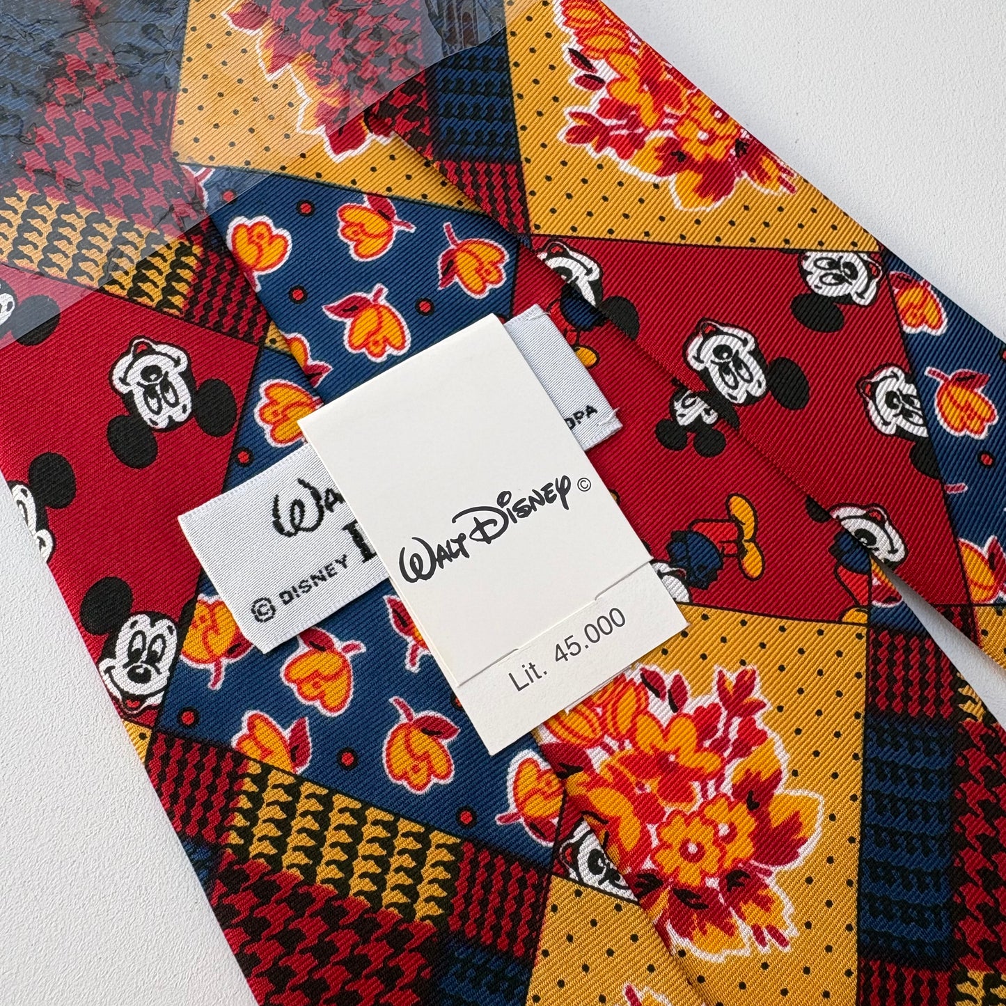 Cravatta fantasia patchwork e topolino