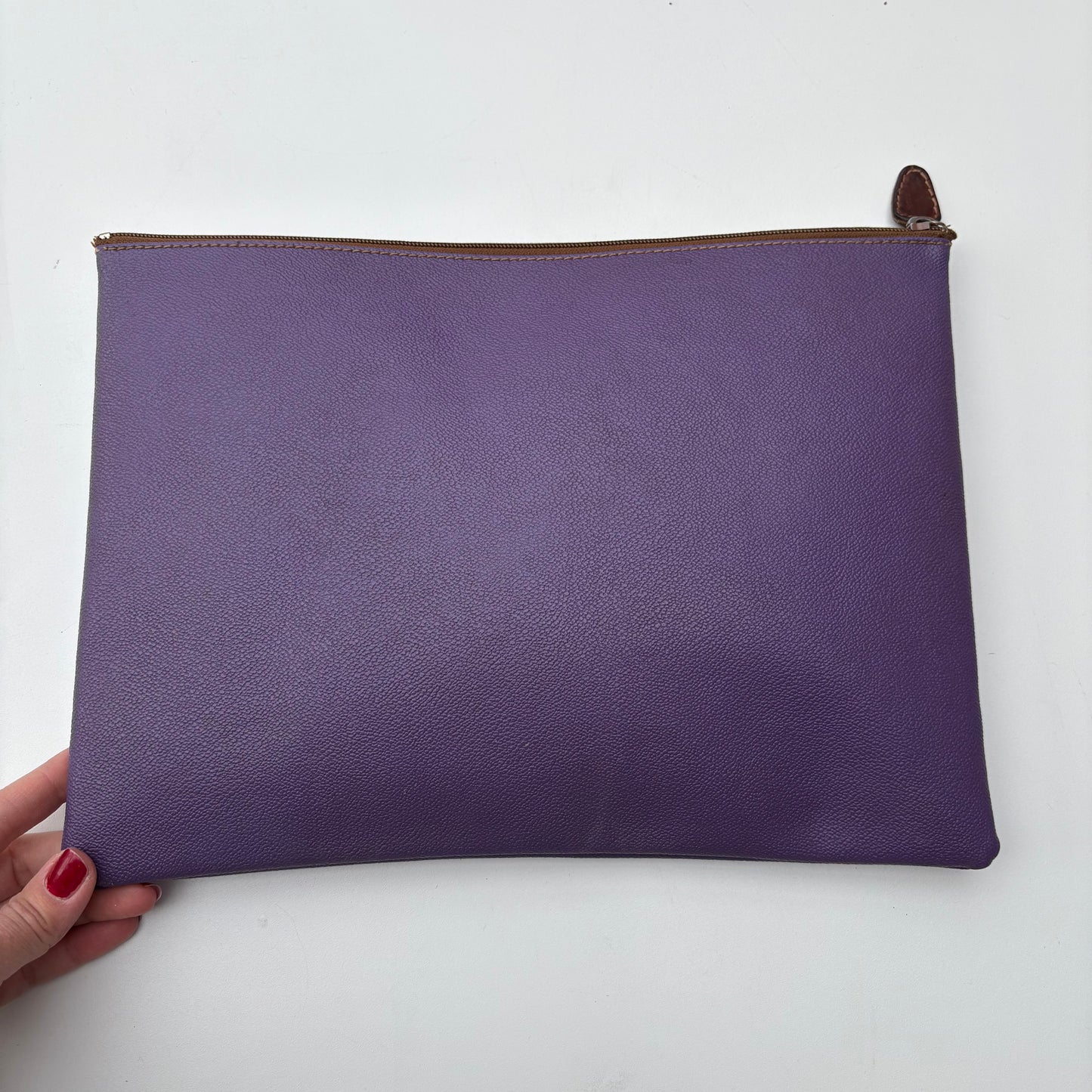 Busta viola Trussardi