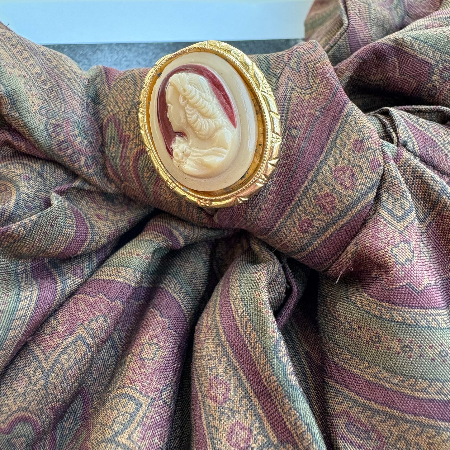 Fiocco paisley marrone